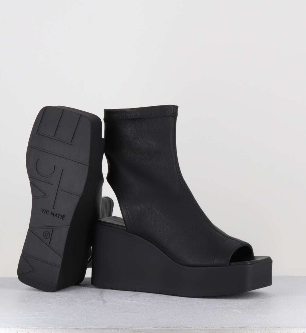 Sandales compensées en cuir noir - 1K5452D FICTION BLACK