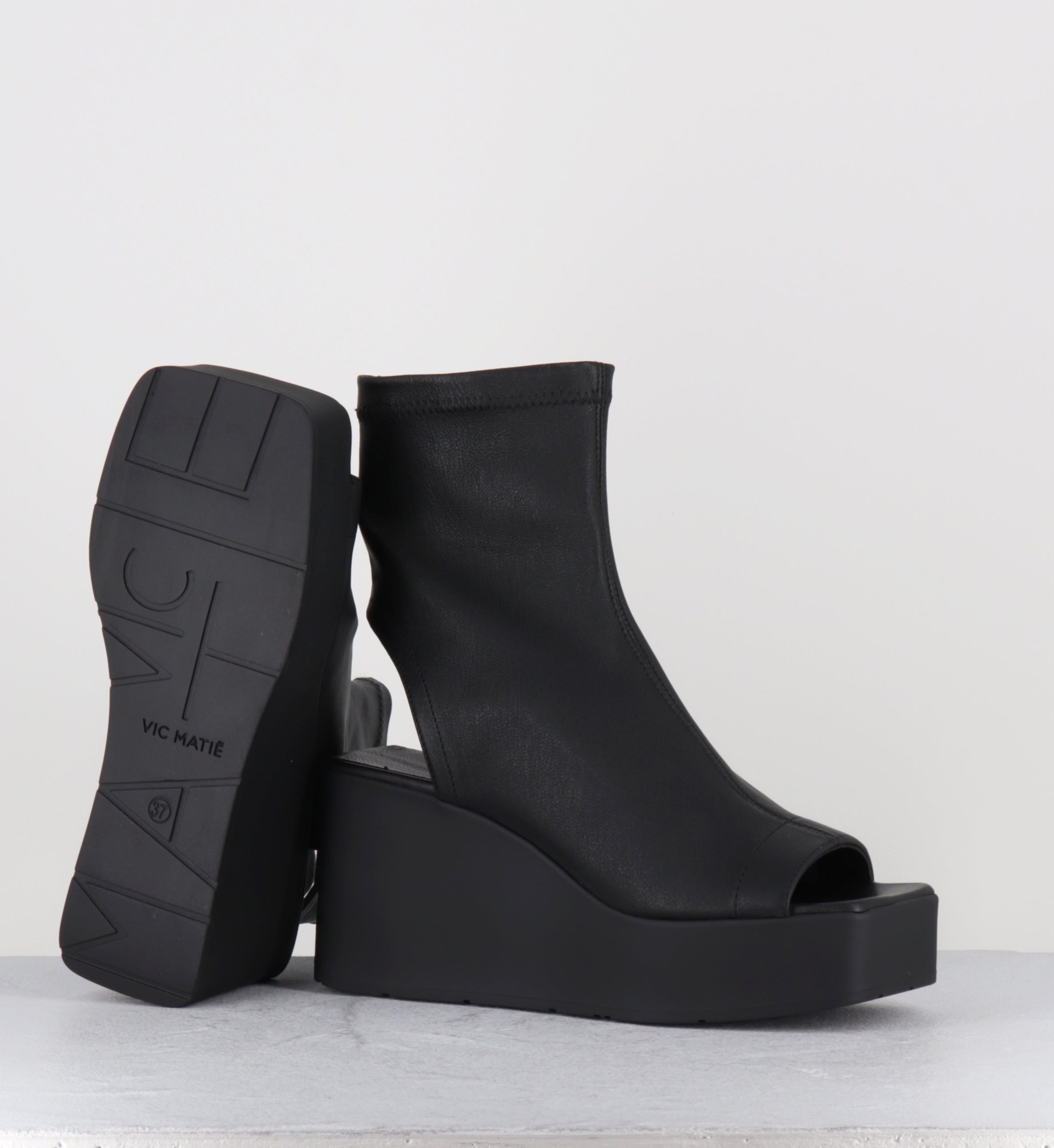Sandales compensées en cuir noir - 1K5452D FICTION BLACK