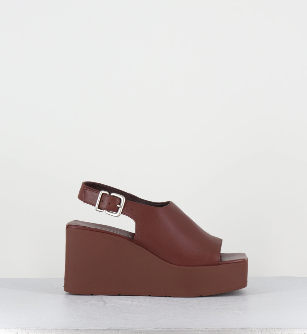 Sandales copensées en cuir marron - 1K5454D TRAVEL EBANO