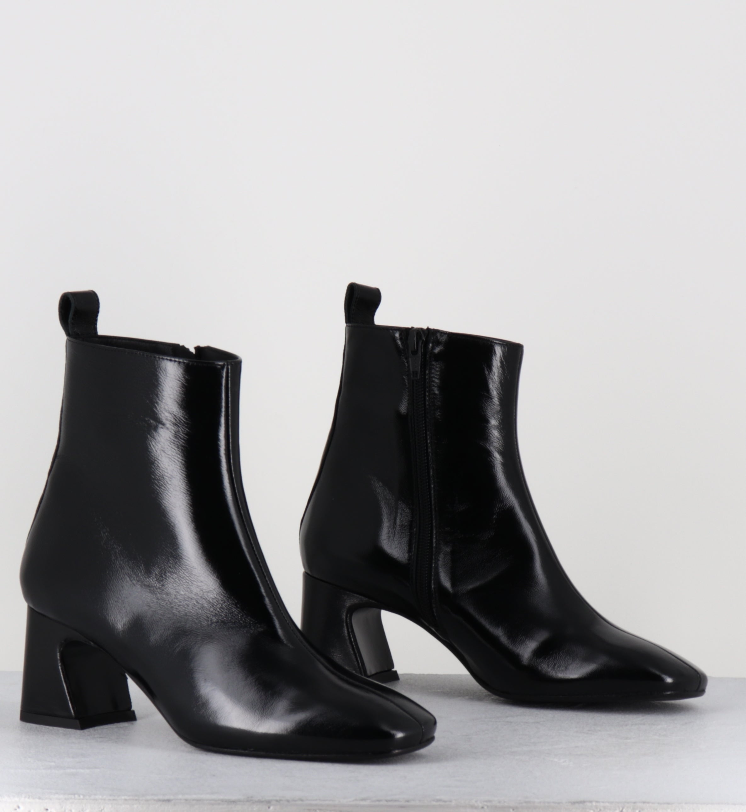 HELENINA VERLUX NERO