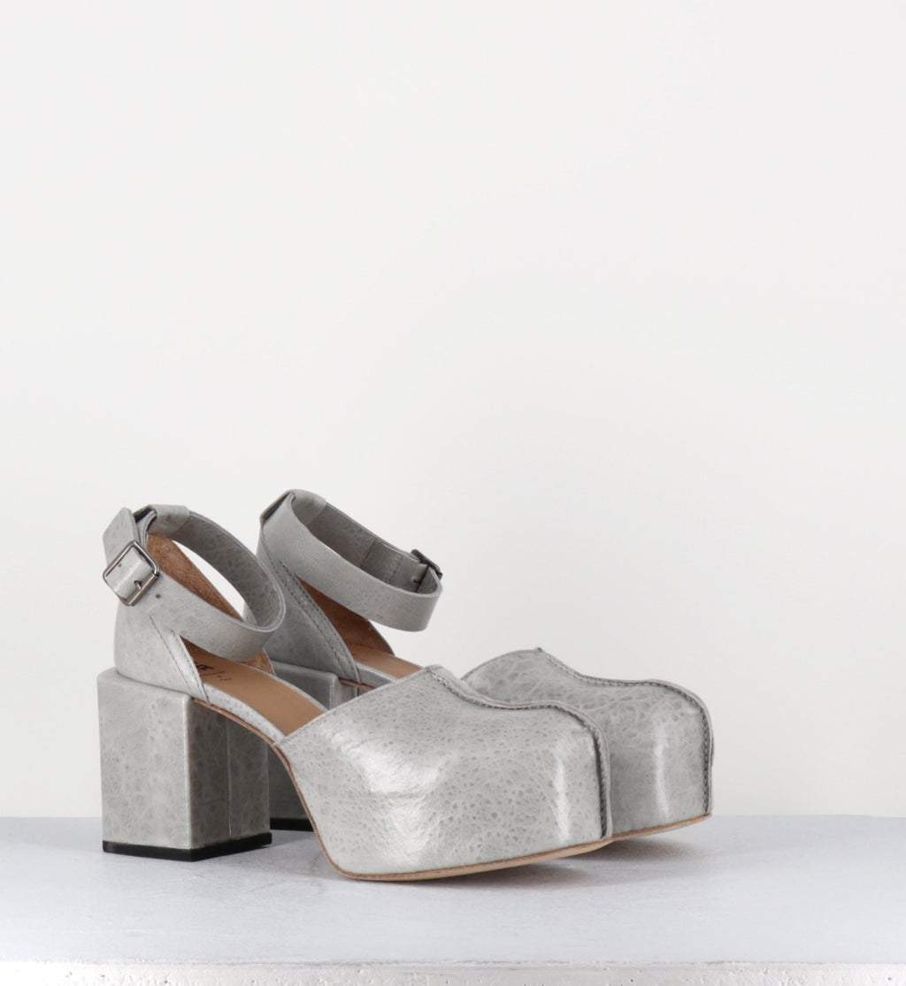 Babies à plateforme en cuir gaufré gris - 1GS445 NAPLAK LIGHT GREY