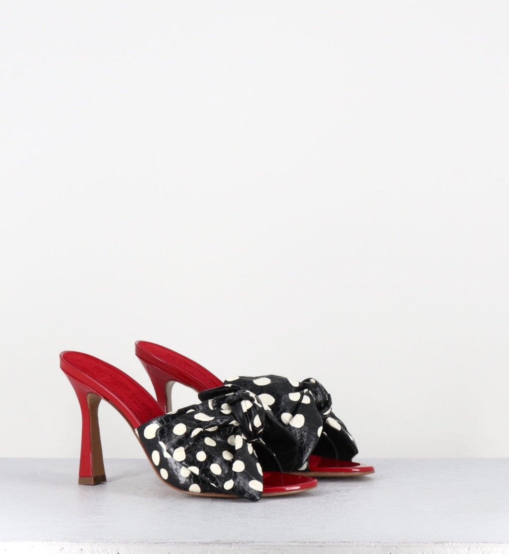 MJ1030 WHIPS NERO ROSSO