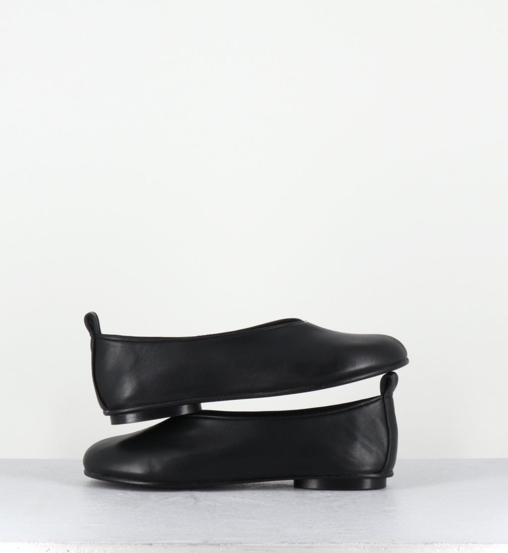 LESTER1 NAPPA NERO
