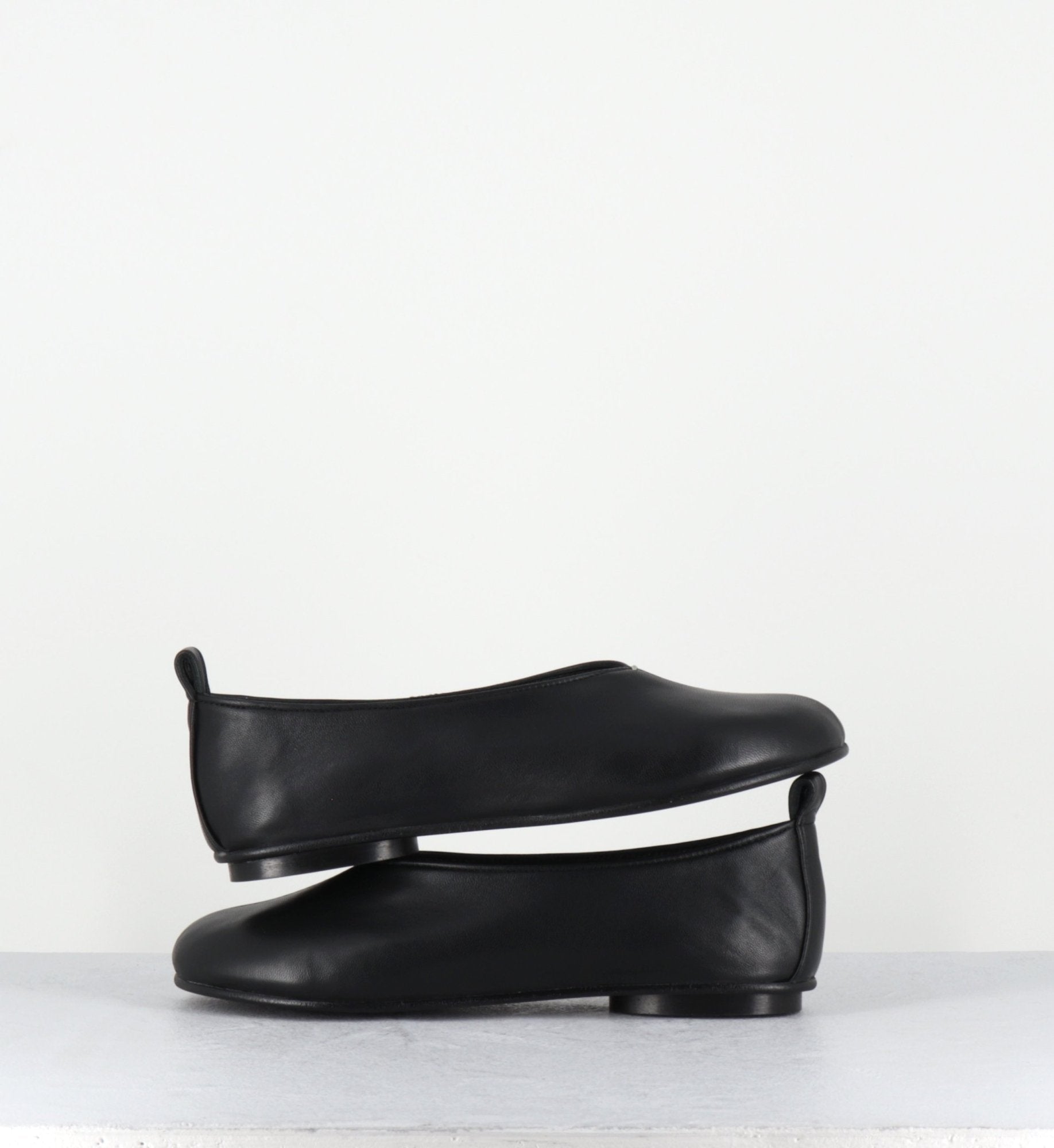 LESTER1 NAPPA NERO