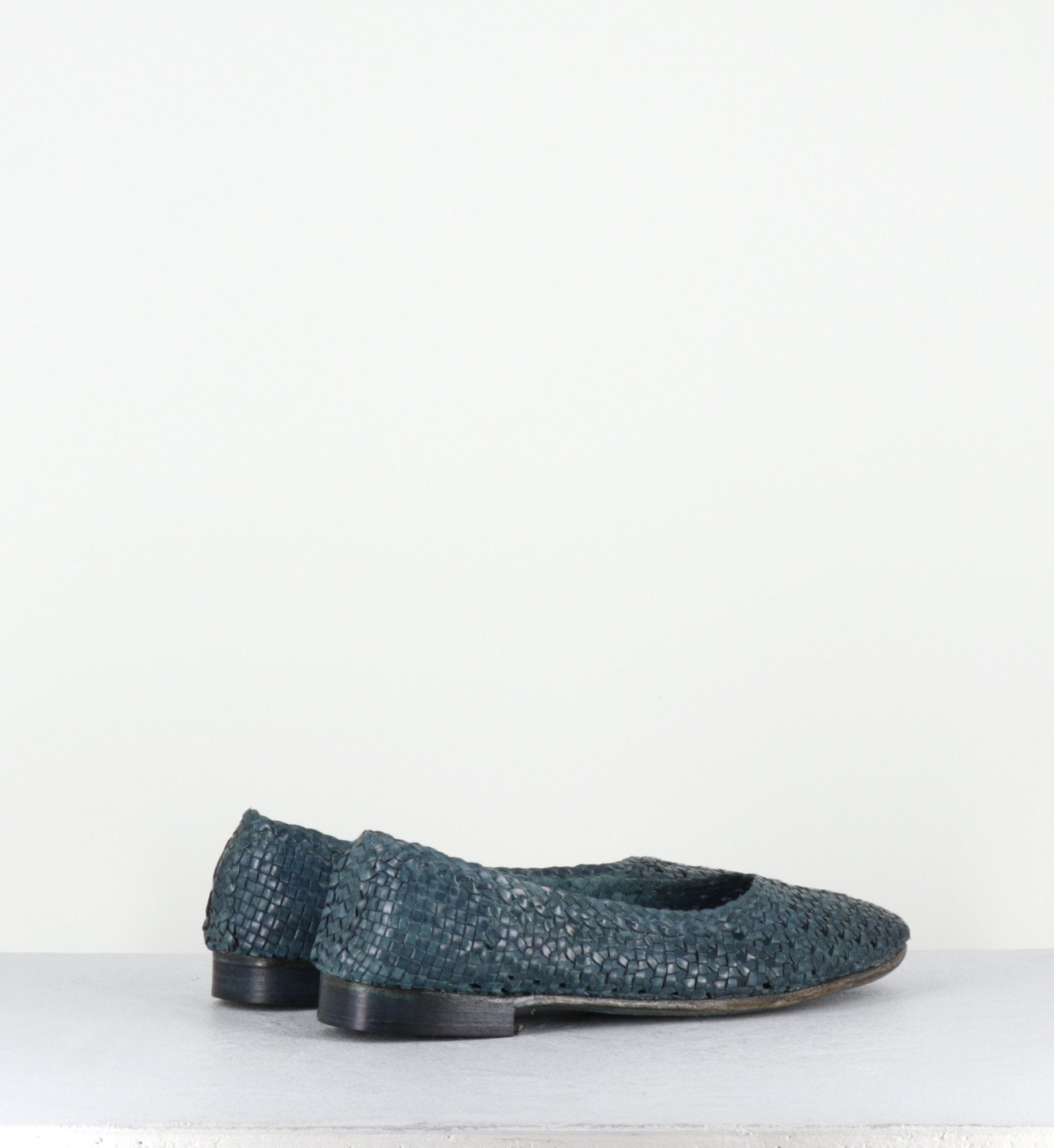 DOBRA DENIM