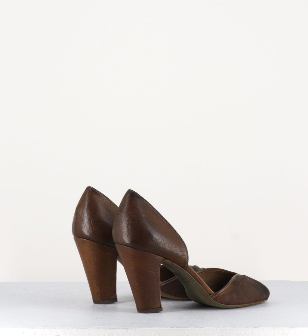 Escarpin en cuir lavé kaki - 5612 MILI