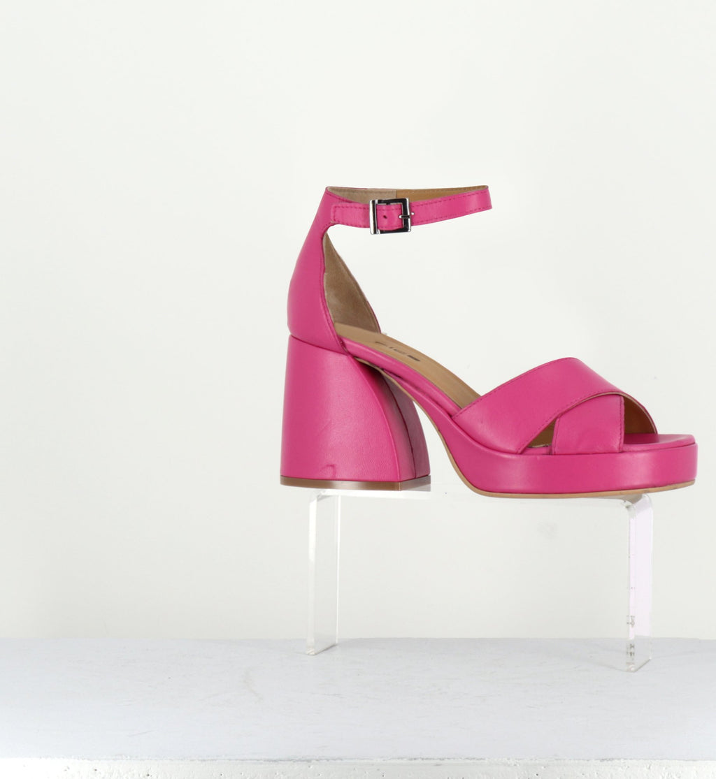 Sandales à plateformes en cuir rose - CLAUDIA FUXIA