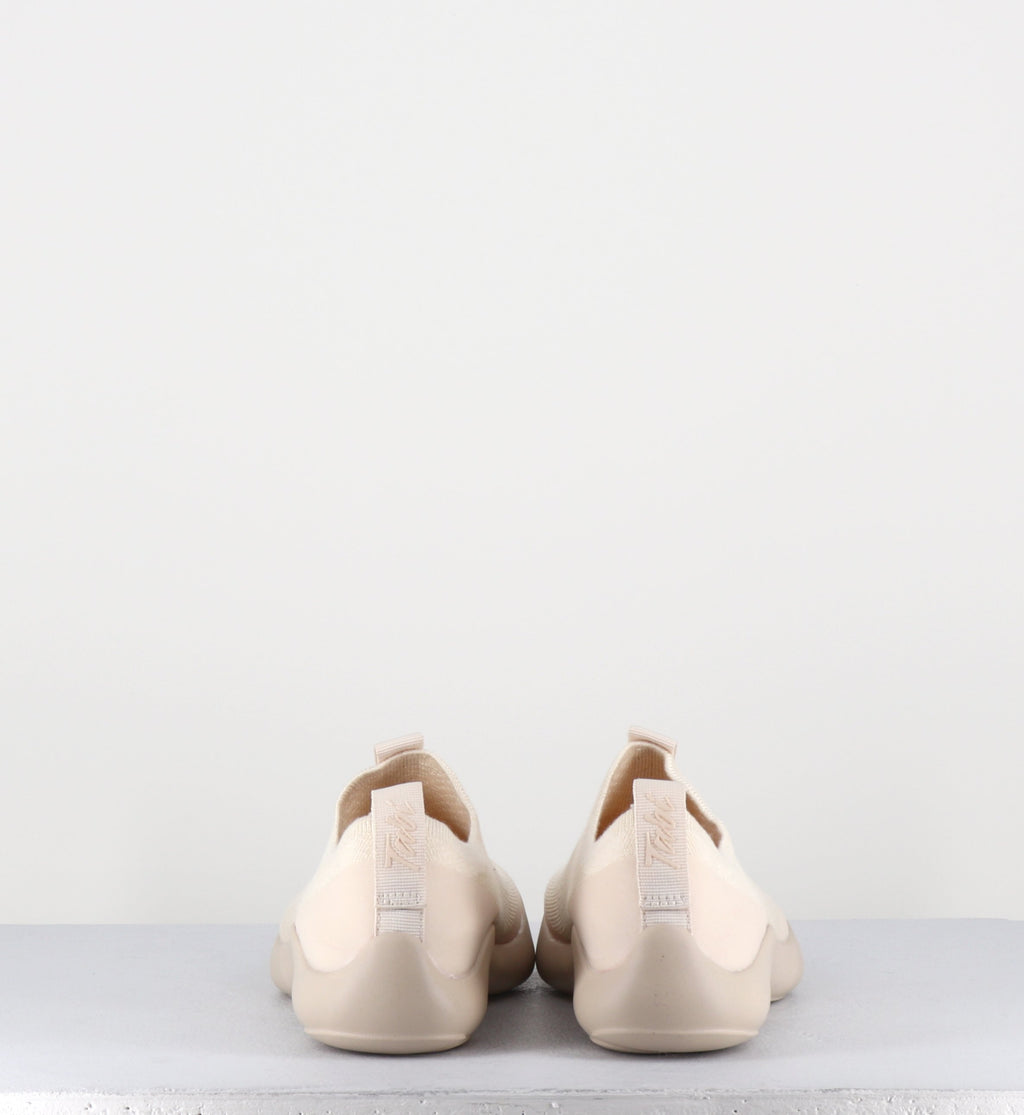 TABI SHOE OFF WHITE