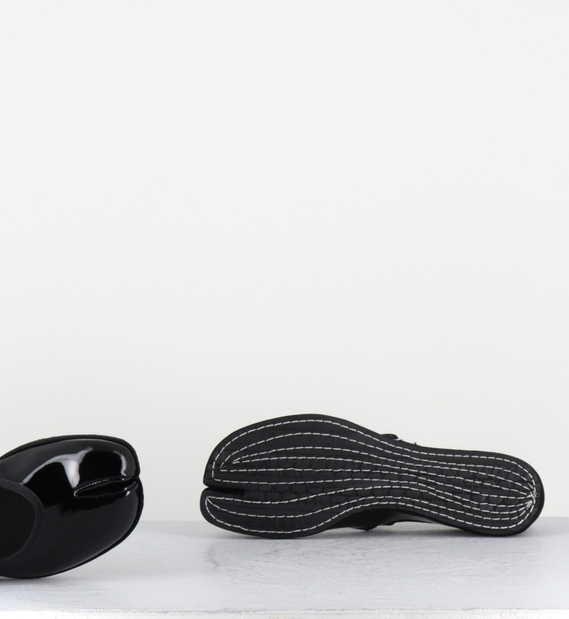 TABI MJ PATENT BLACK