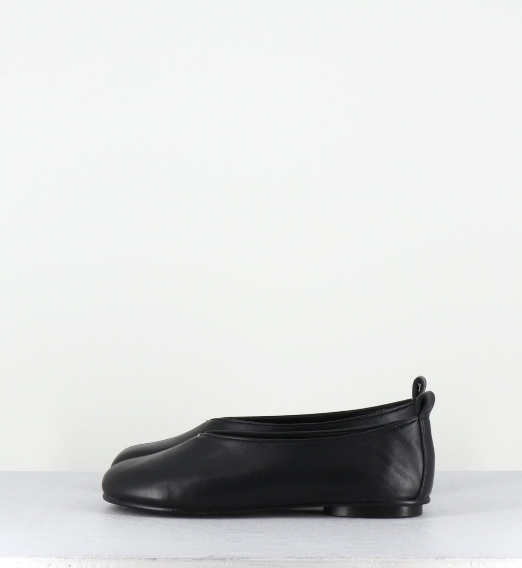 LESTER1 NAPPA NERO