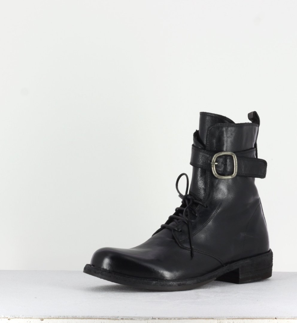 Boots plates à lacets en cuir noir - LEGRAND142H24 NERO
