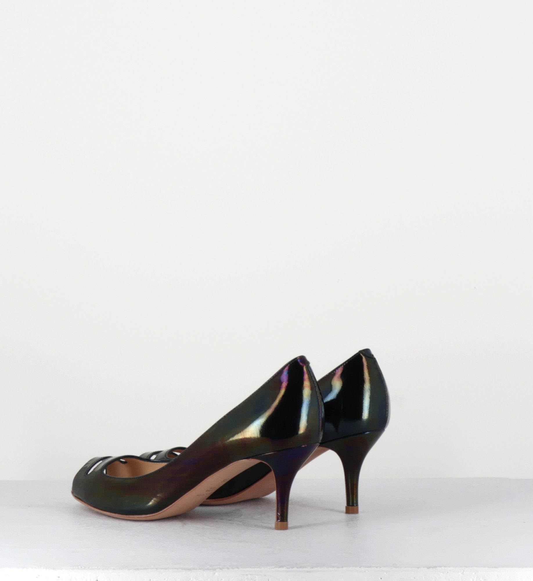 Escarpins petits talons en cuir vernis noir - Pellico