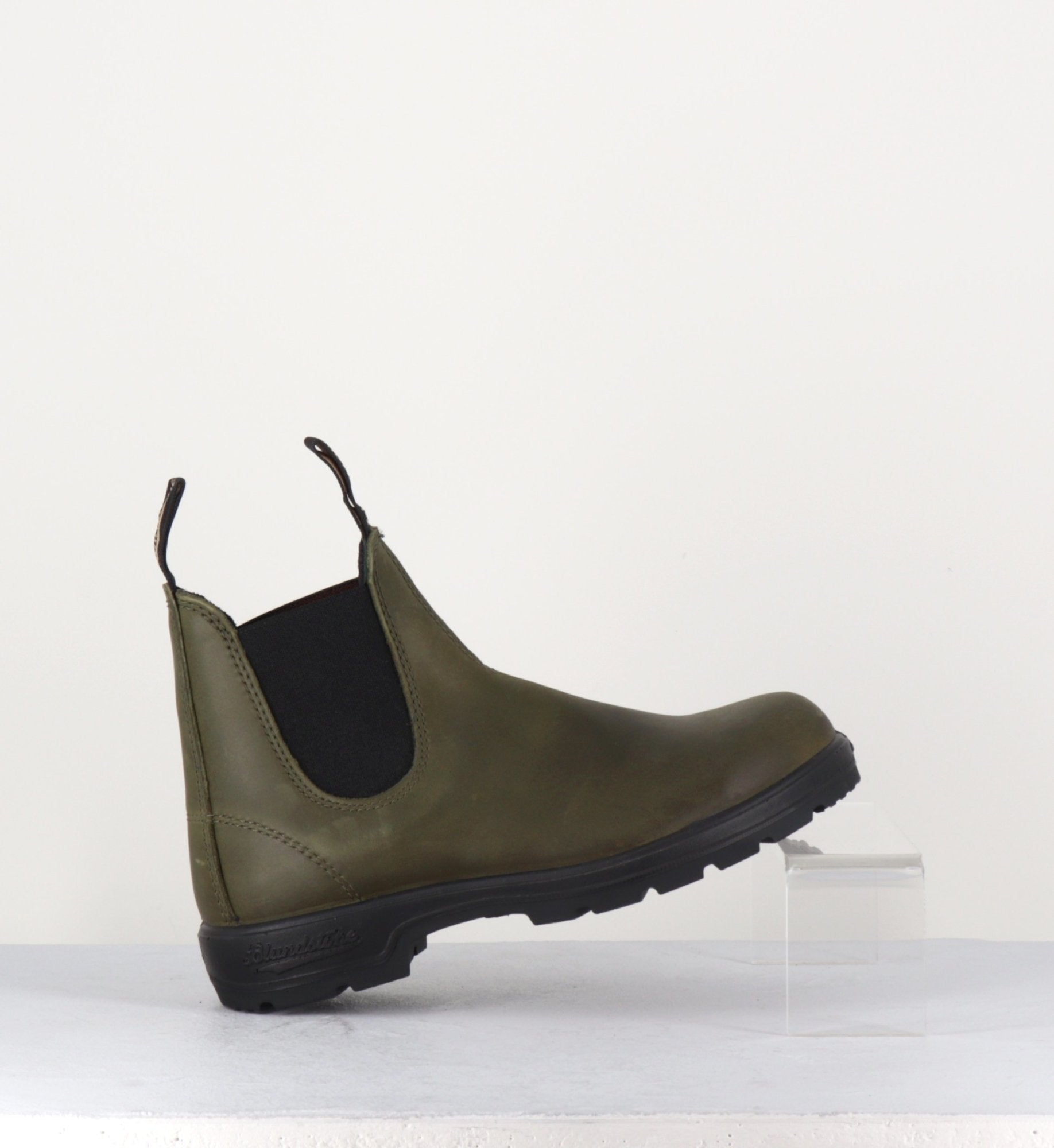 2052 CUIR OLIVE