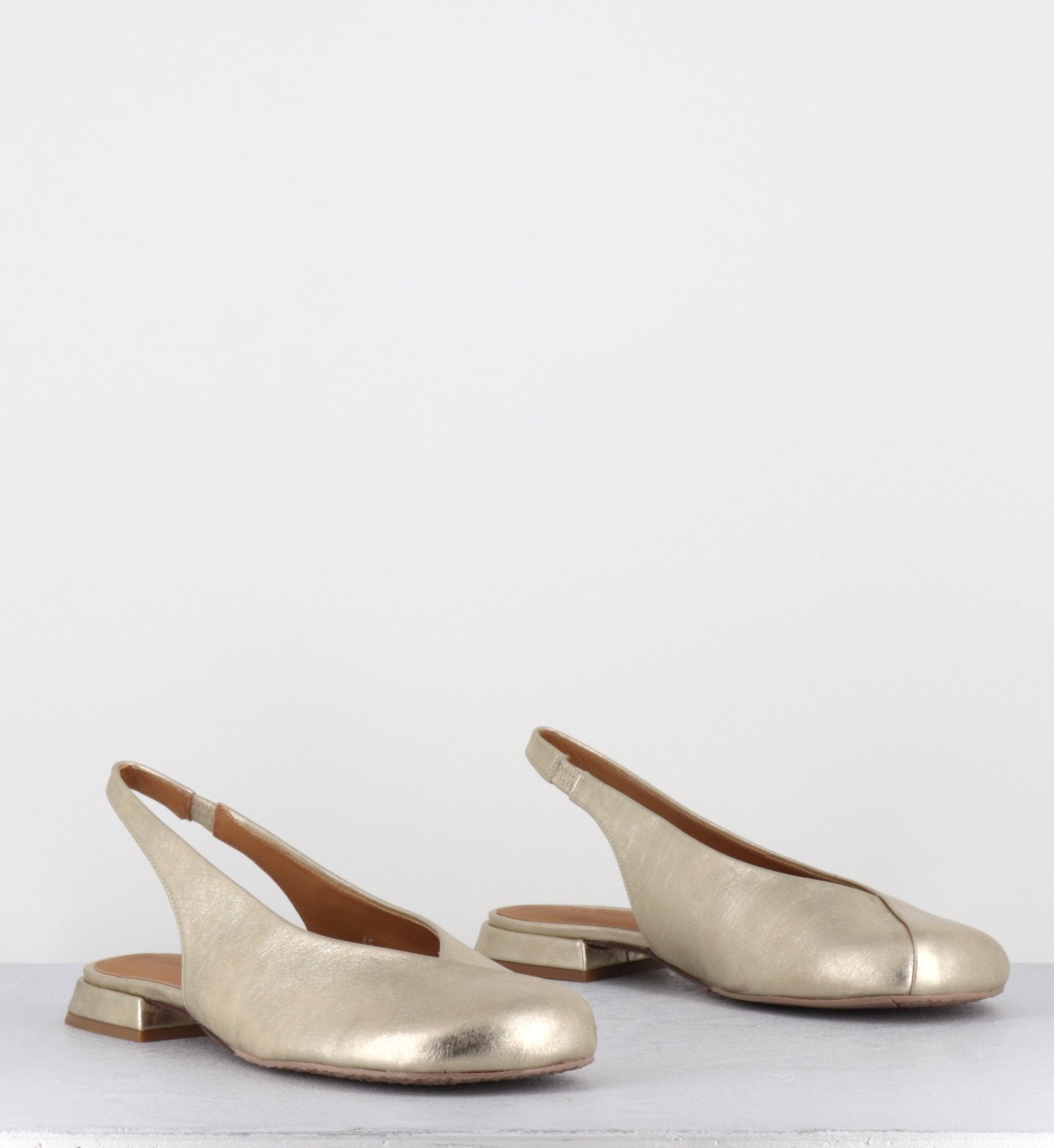 DERI INDRE CHAMPAGNE