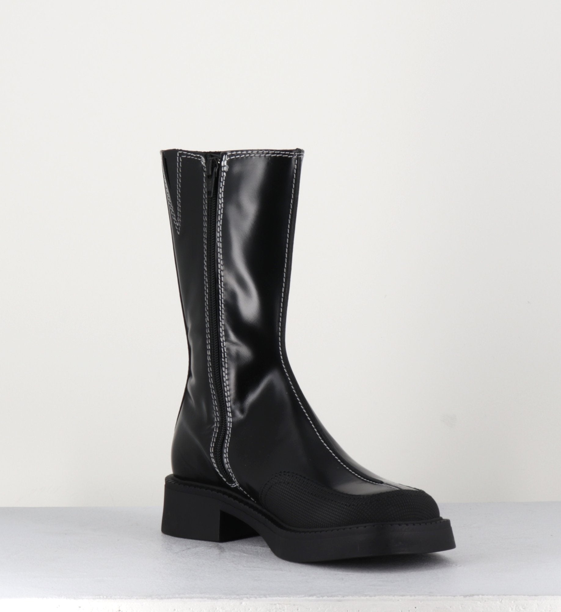 TORA BLACK BOOTS