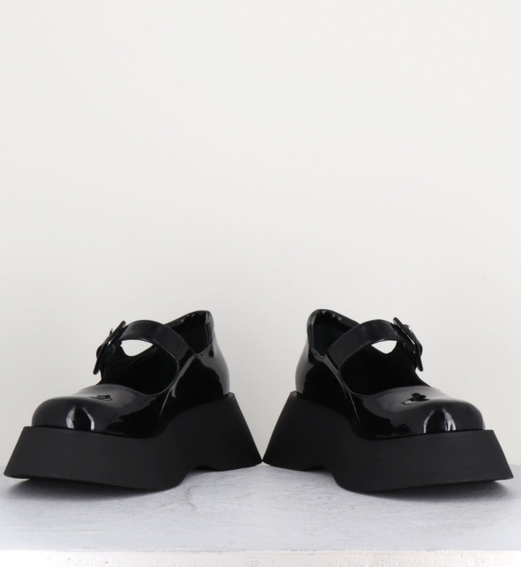 CORA VERNICE NERO