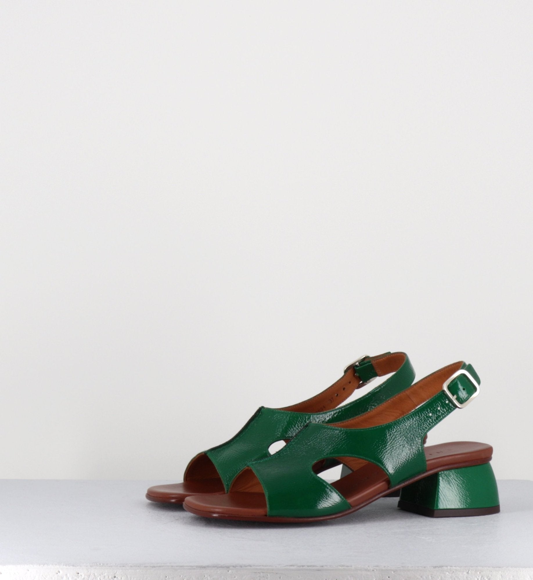 QUI-QUIANA44 FERRARI GREEN