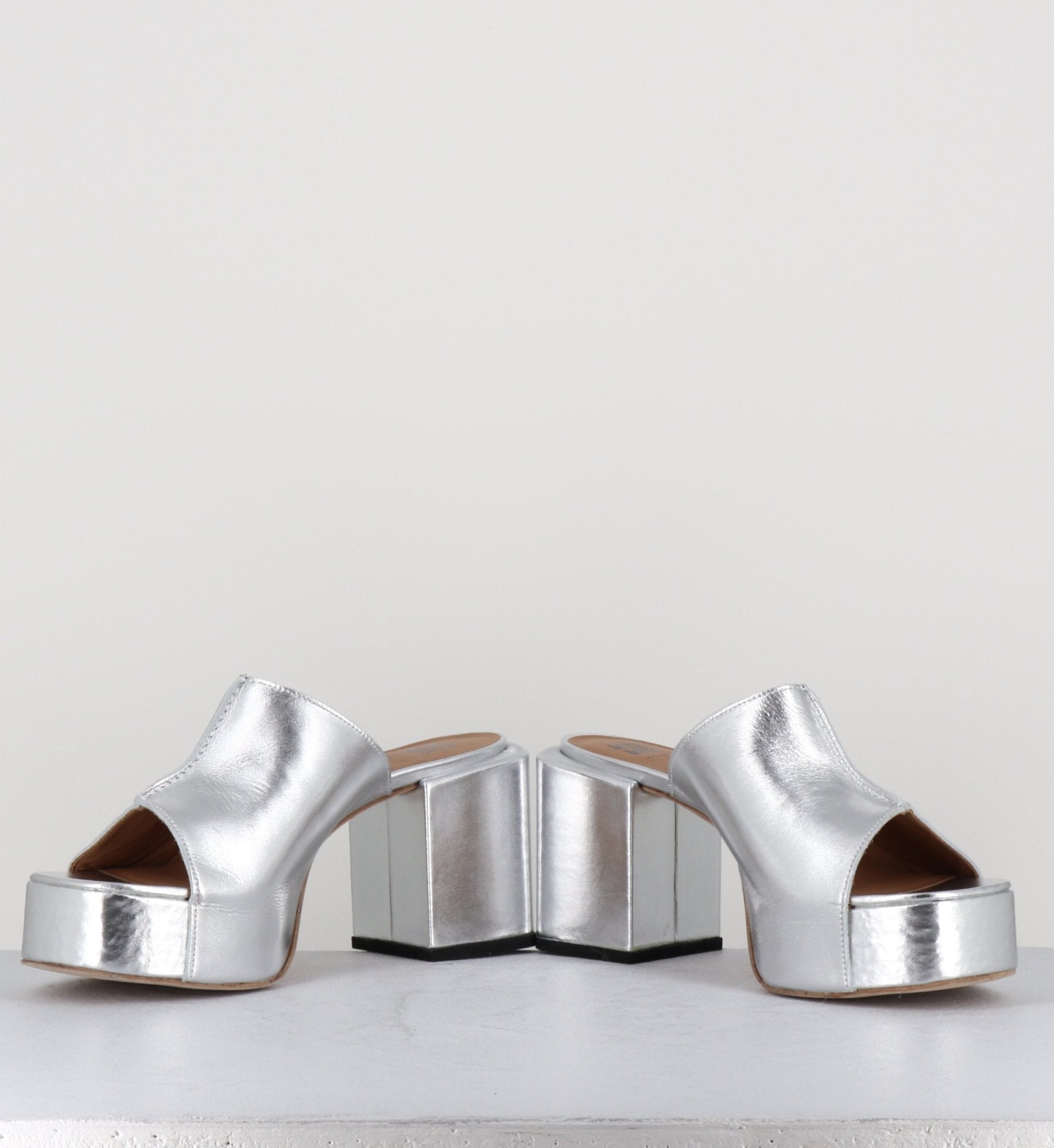 1GS444 RABAT ARGENTO