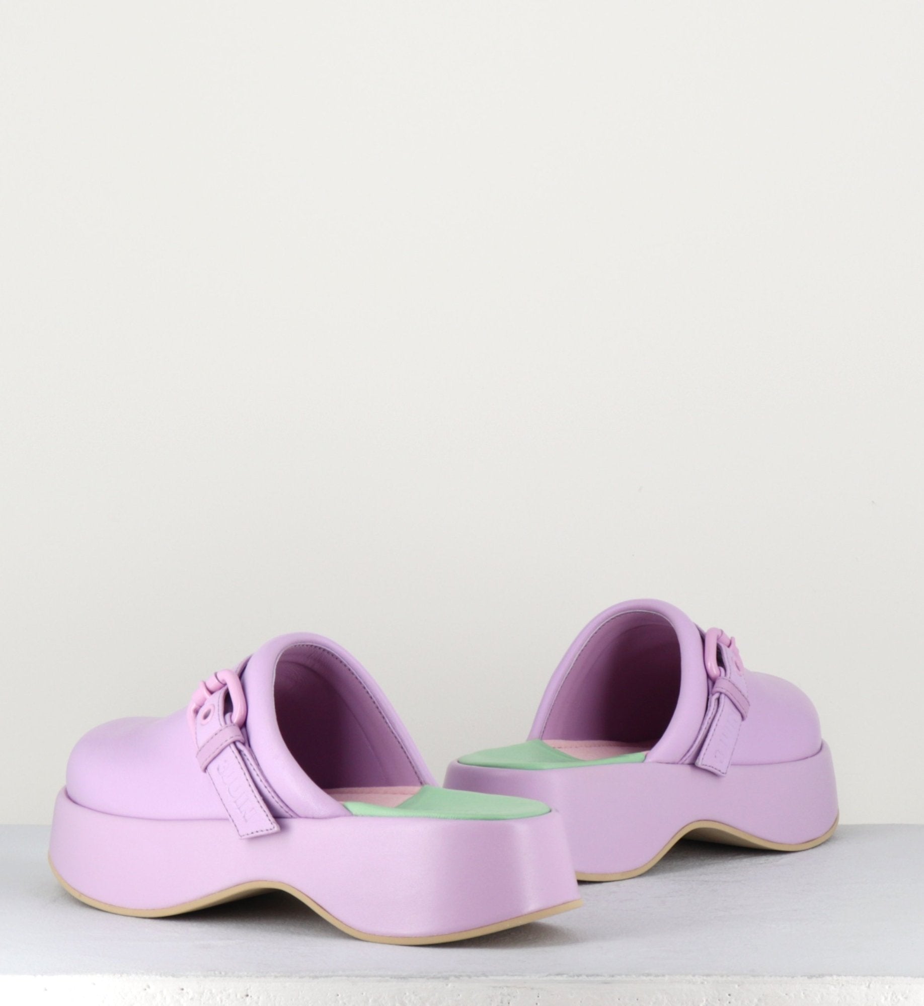 Sabot en cuir violet - LIPARI CHAT IRIS