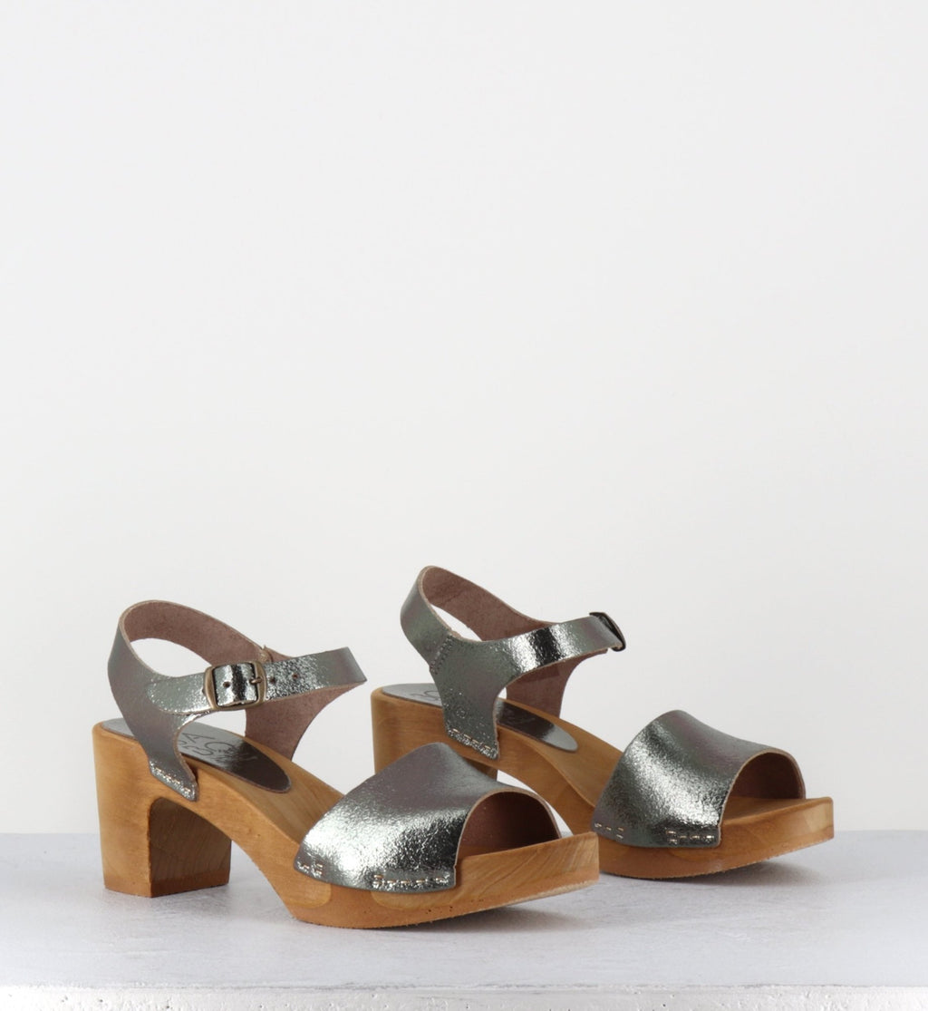484-054 OLD METAL