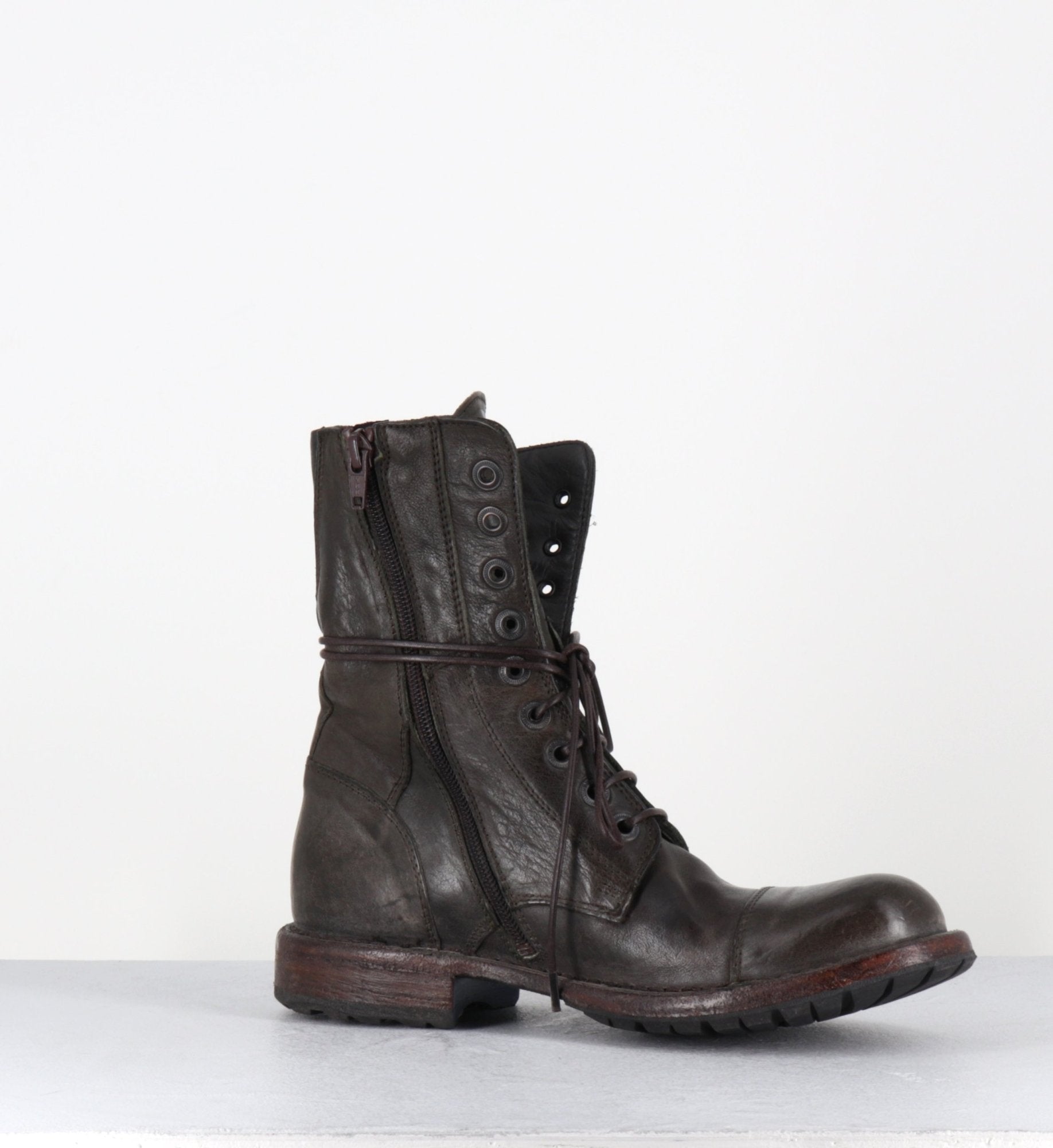 71302 CUSNA TRAFFORD