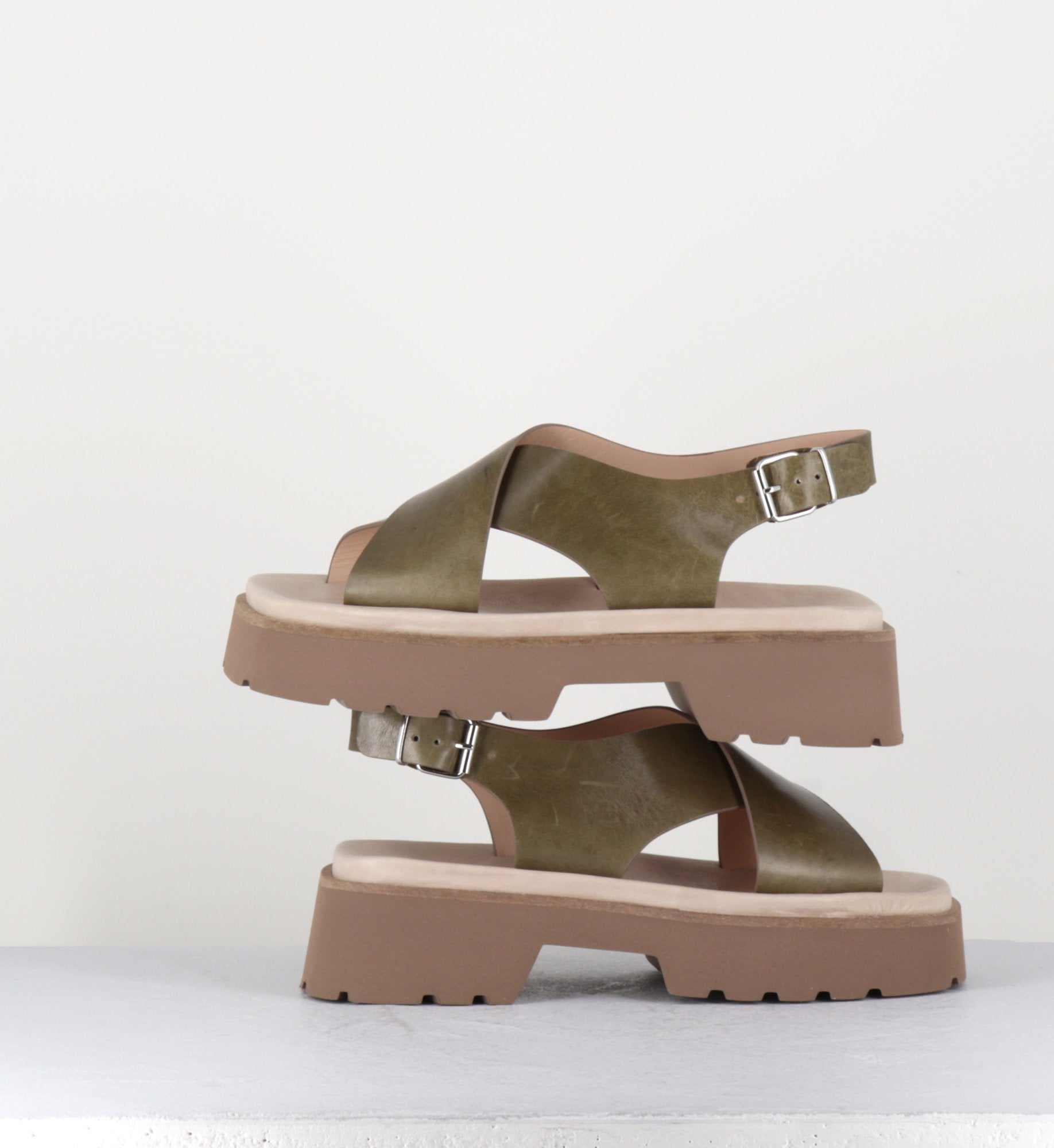 PE7422 MILITARE
