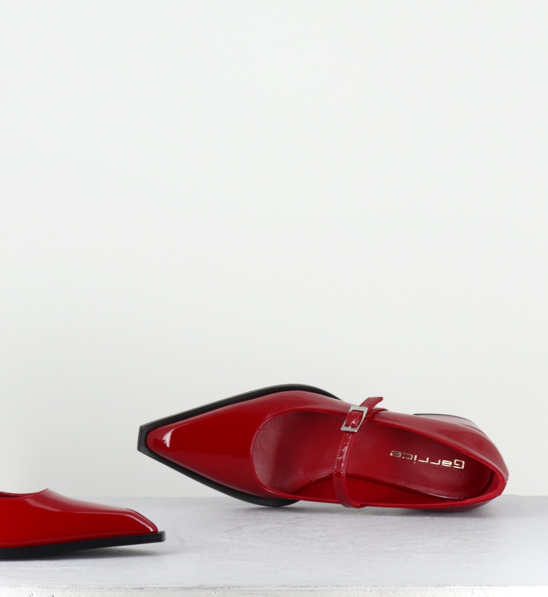 INE71 VERNICE ROSSO