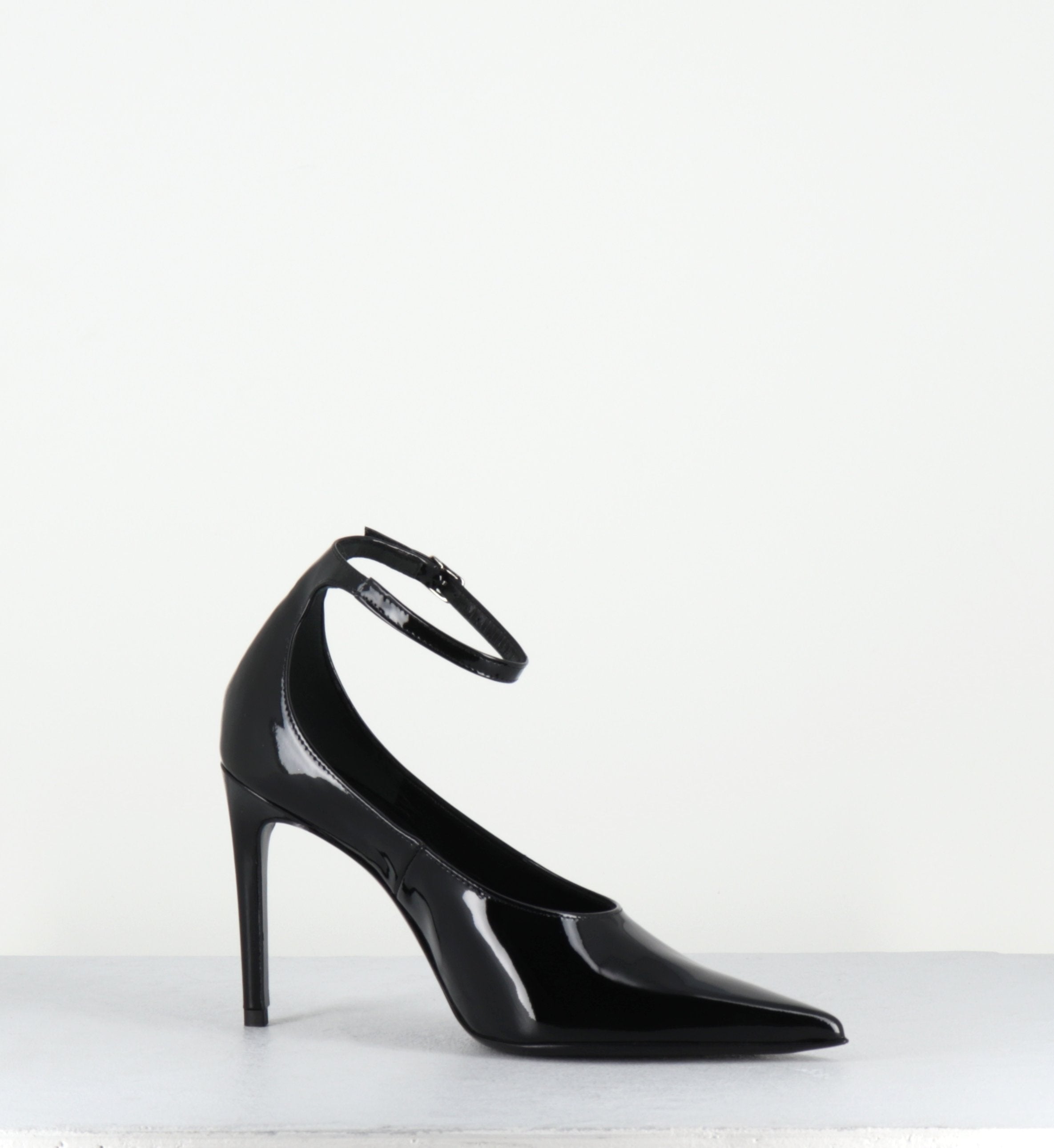 FLOYDAH24 VERNICE BLACK