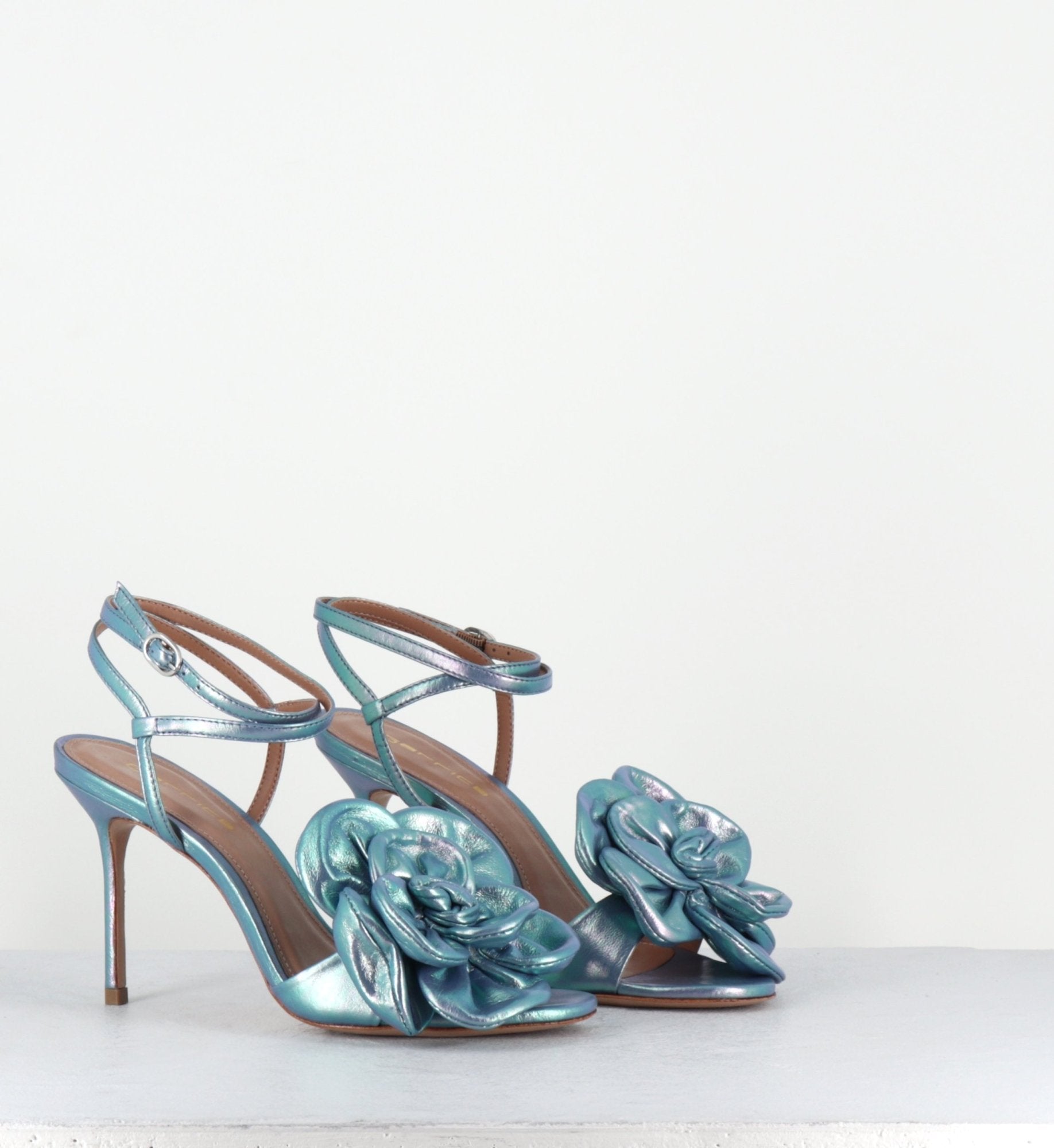 TANO PEARL BLUE