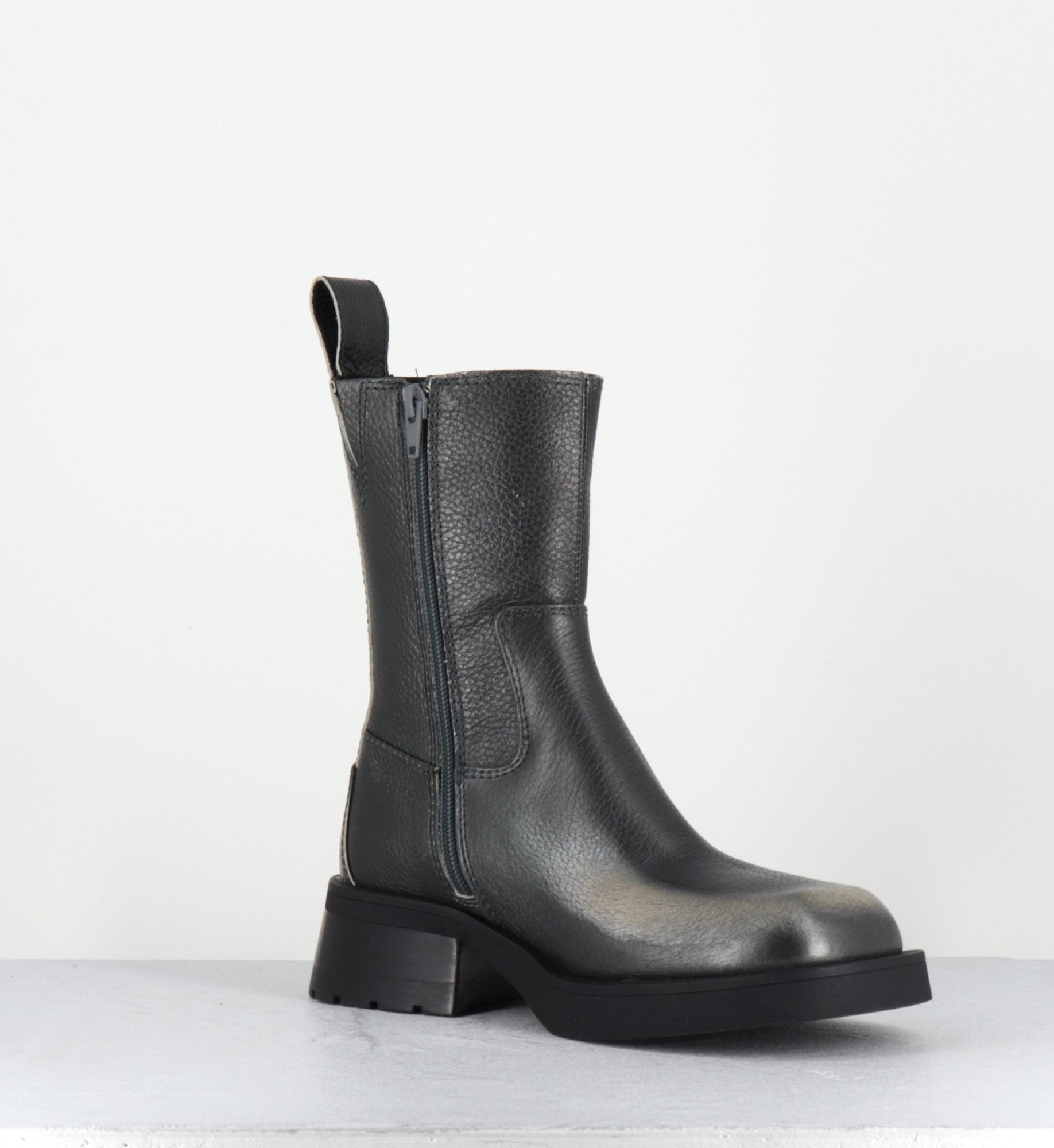 YOLANDA BRUSH SILVER