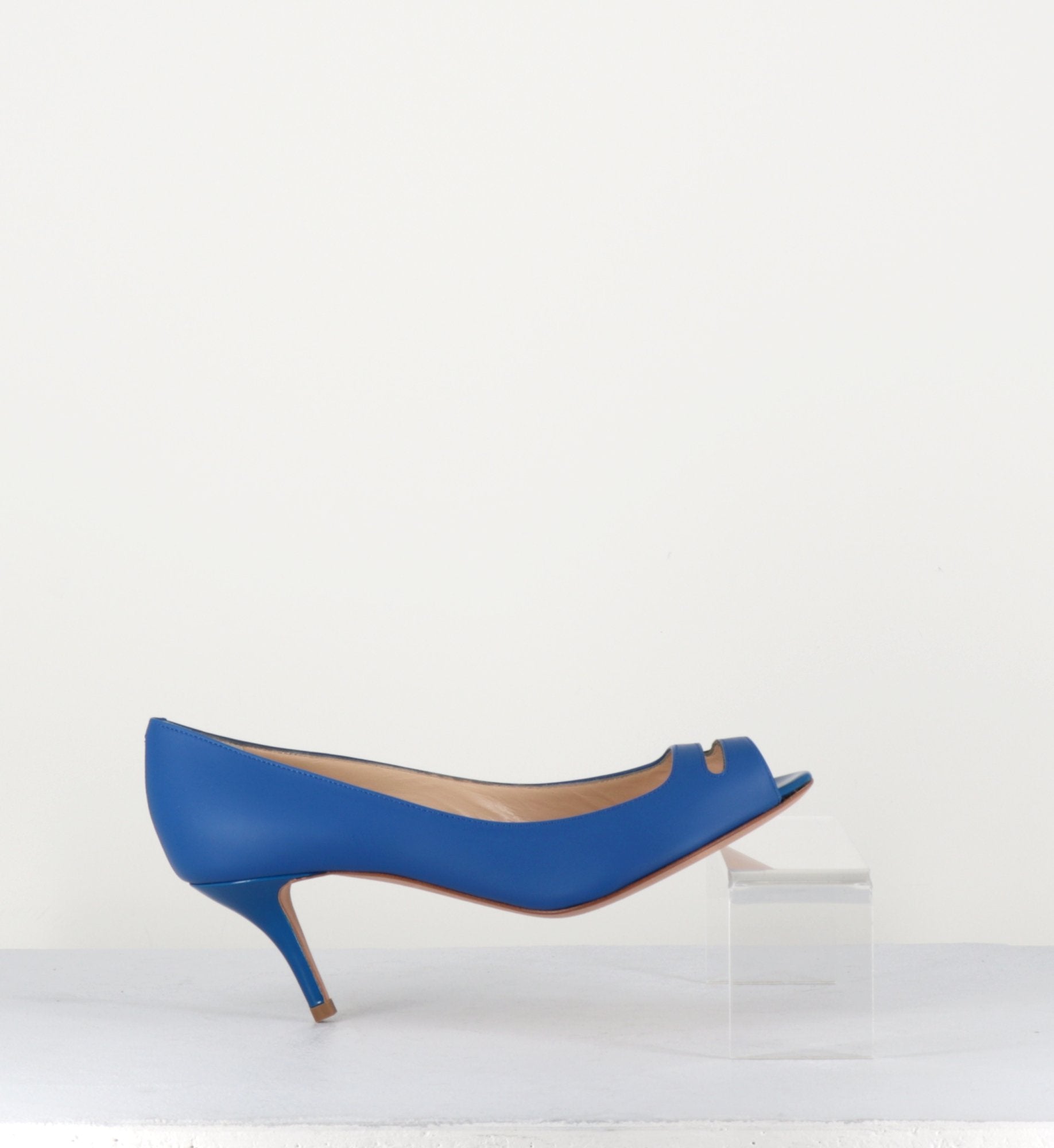Escarpins petits talons en cuir vernis bleus - Pellico