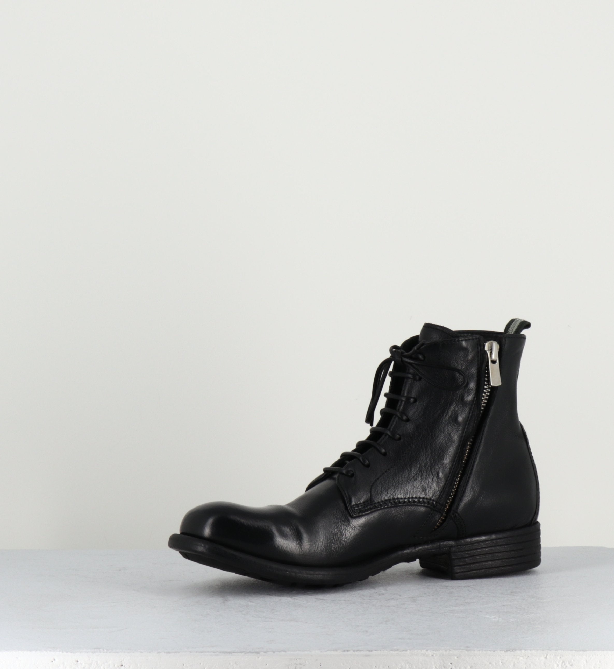 CALIXTE 02 IGNIS NERO