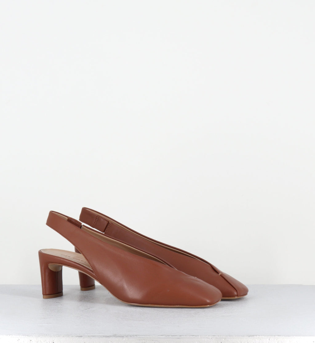 11902 GLAMOUR CANNELLA