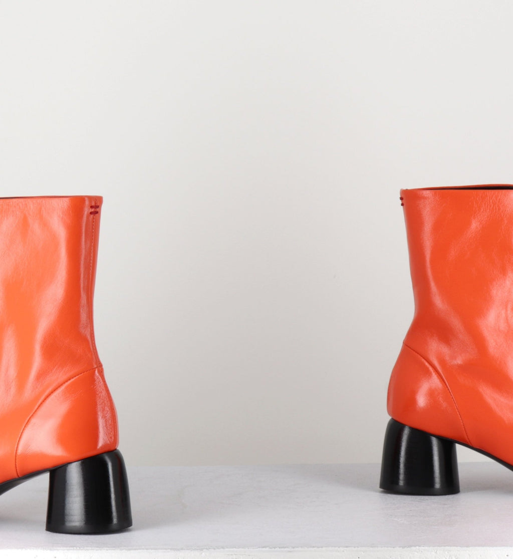 CAREN07 GLAZE NESPOLA