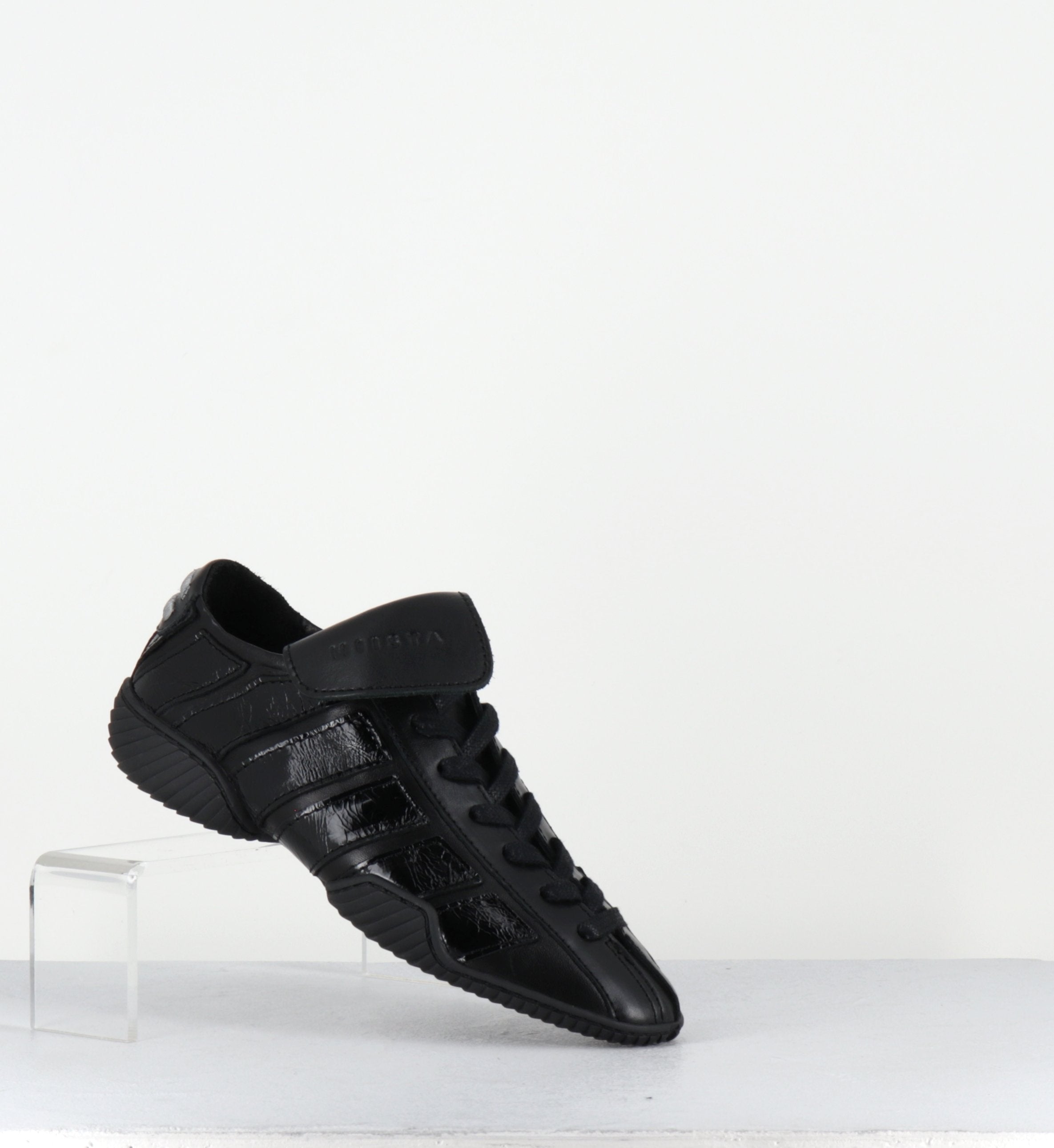 NIKOLETTA BLACK SNEAKERS