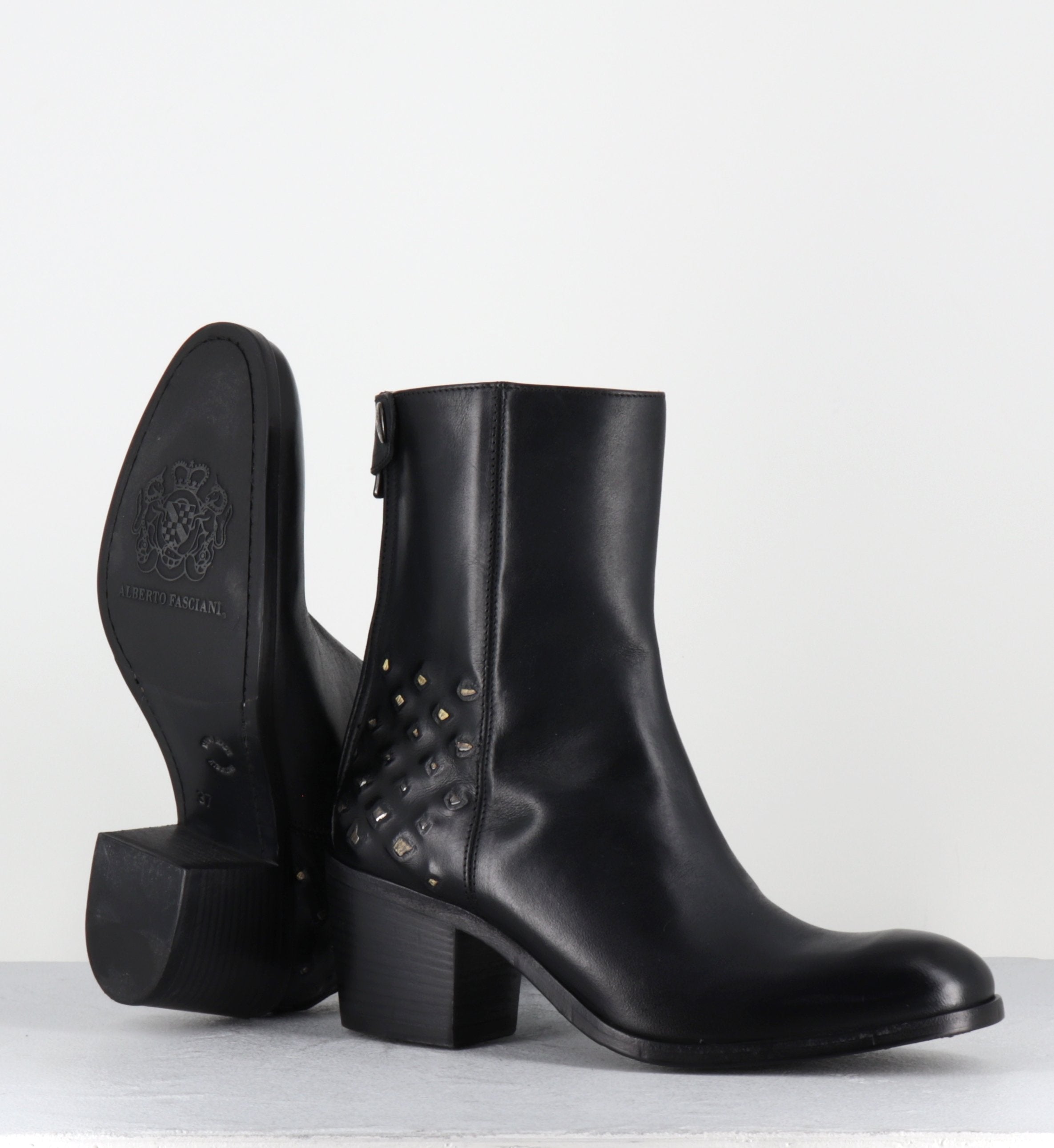 ISABEL 90005 STRIKE BLACK