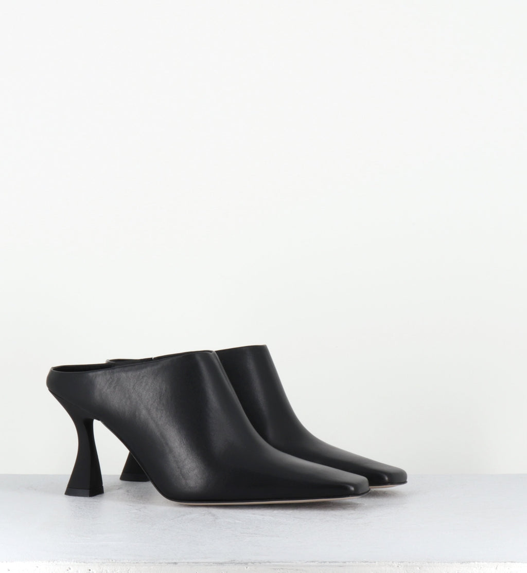MANUELA BLACK MULES
