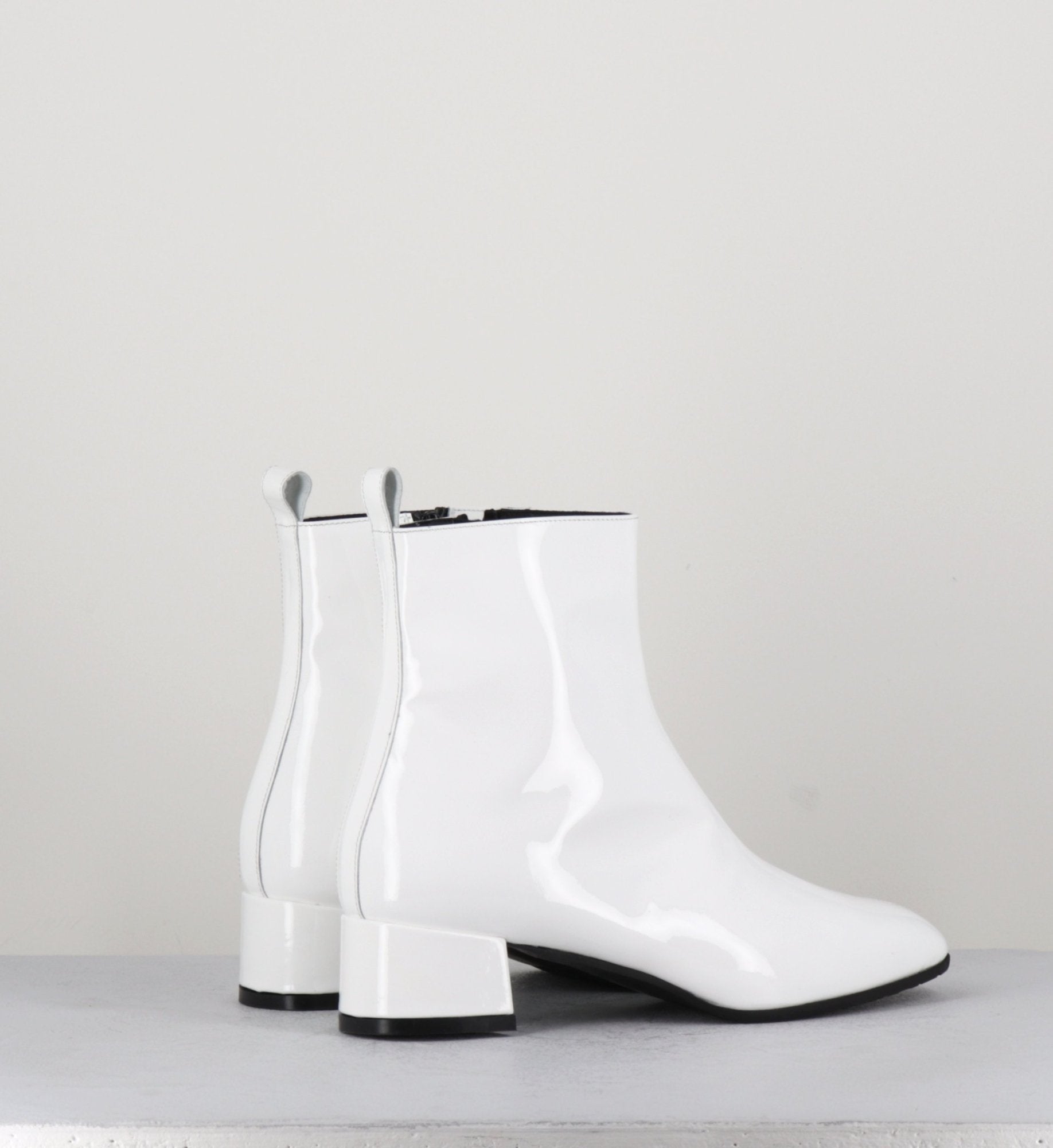 Boots 60s en cuir vernis blanc - JANE VERNICE BIANCO