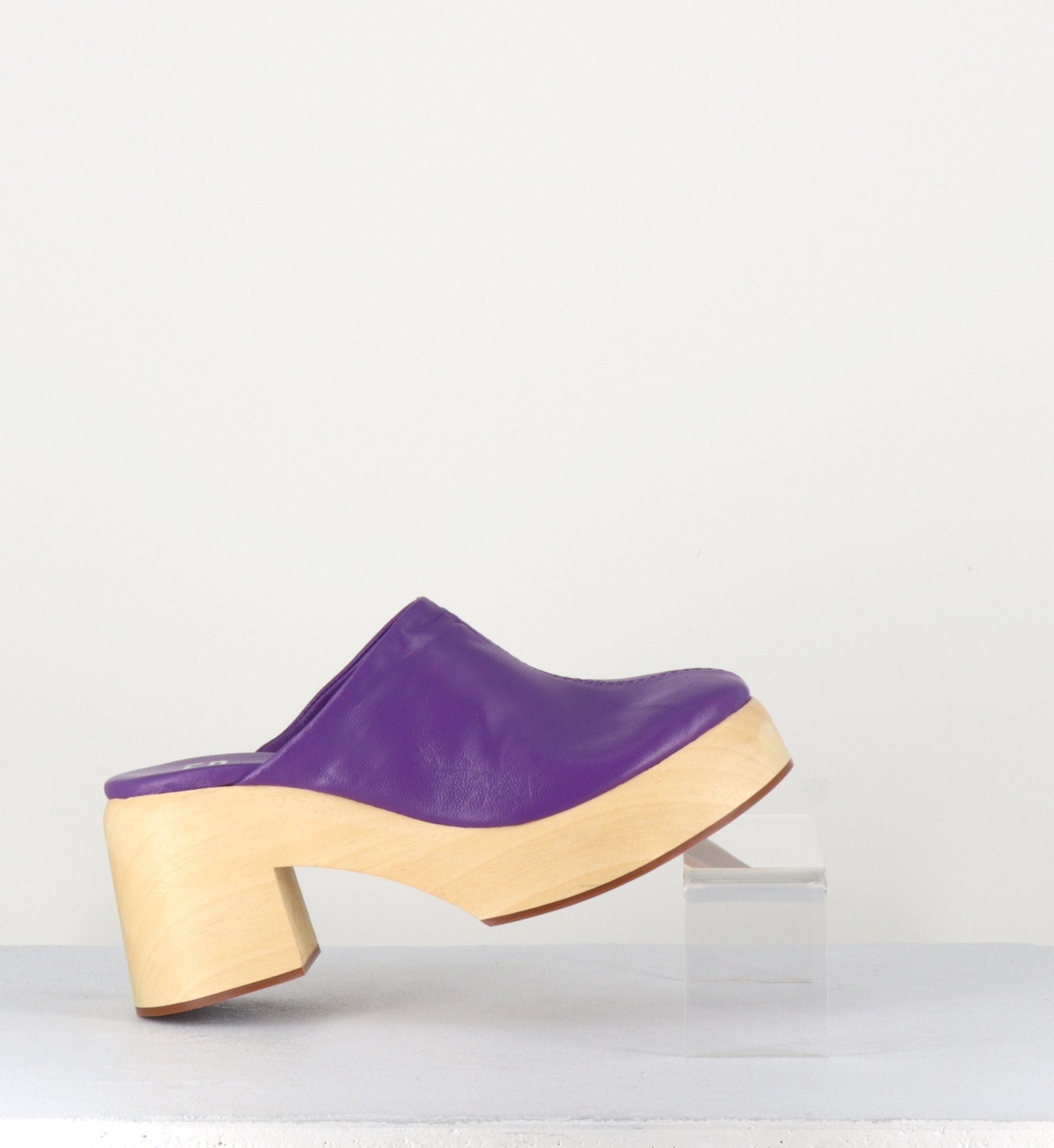 ROBERTA CLOGS PURPLE