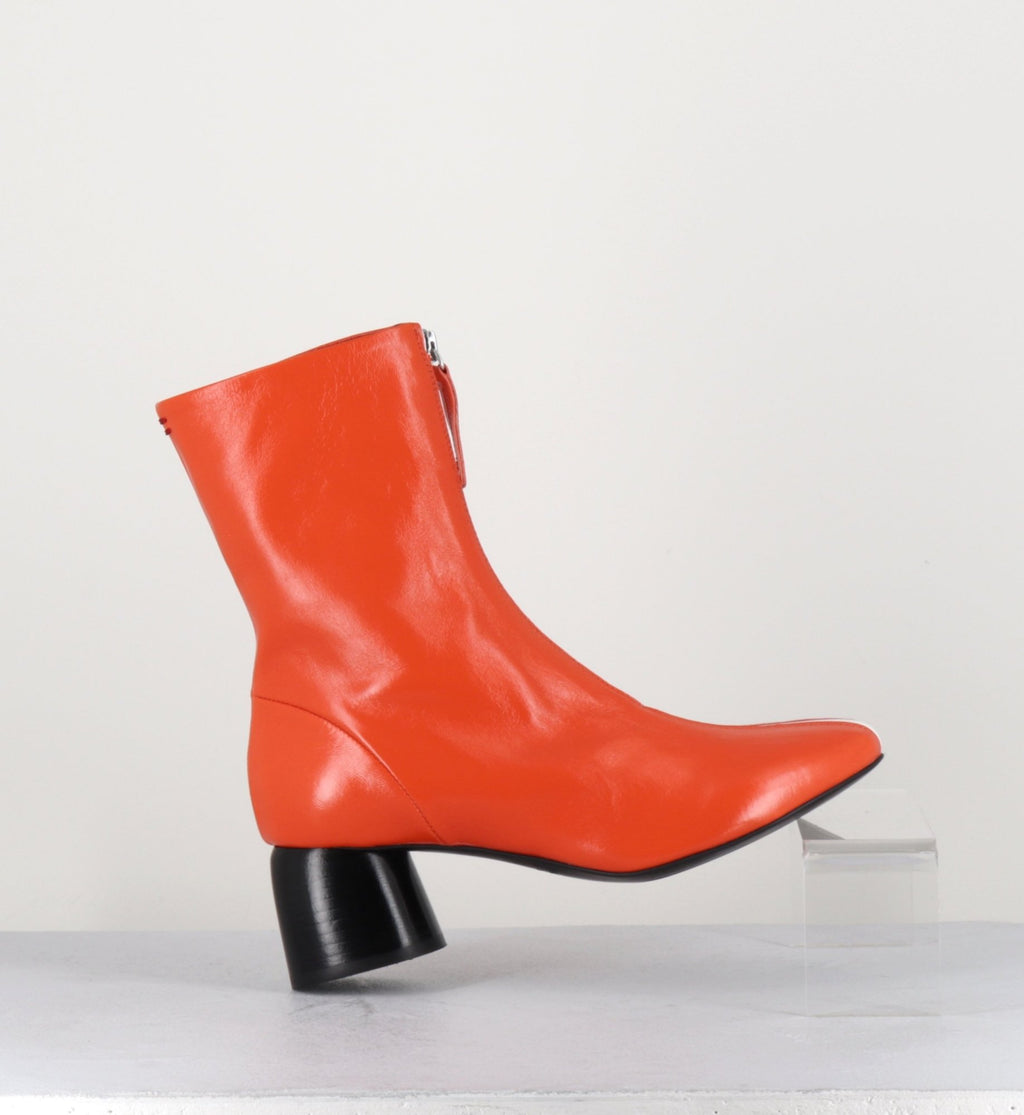 CAREN07 GLAZE NESPOLA