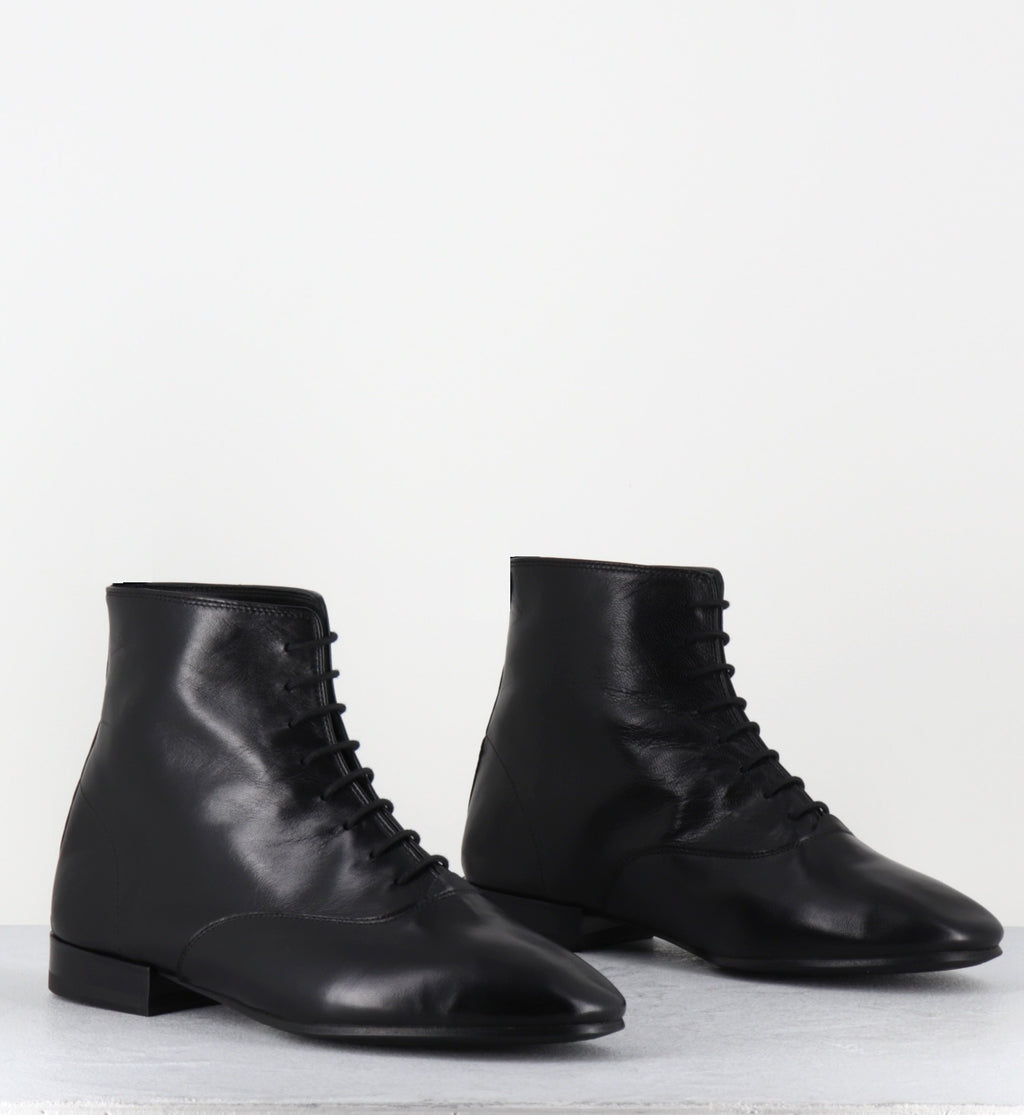 LUIS NAPPA BLACK