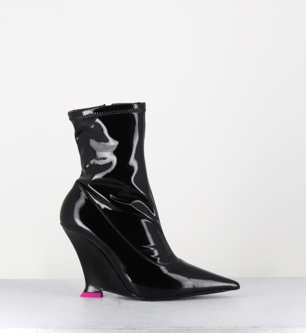 MARLA FLUID BLACK