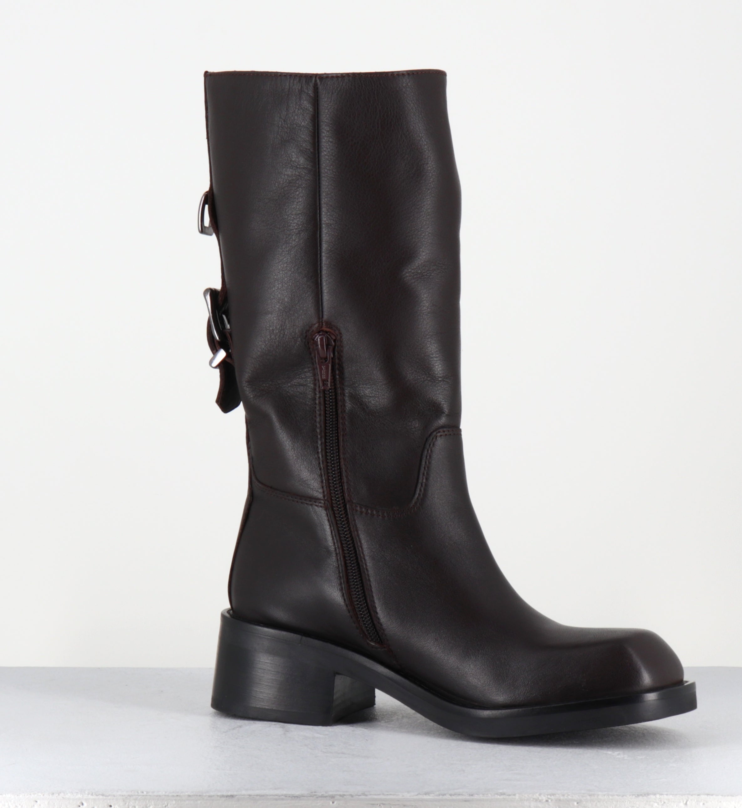 LEDA NATA CIOCCOLATO