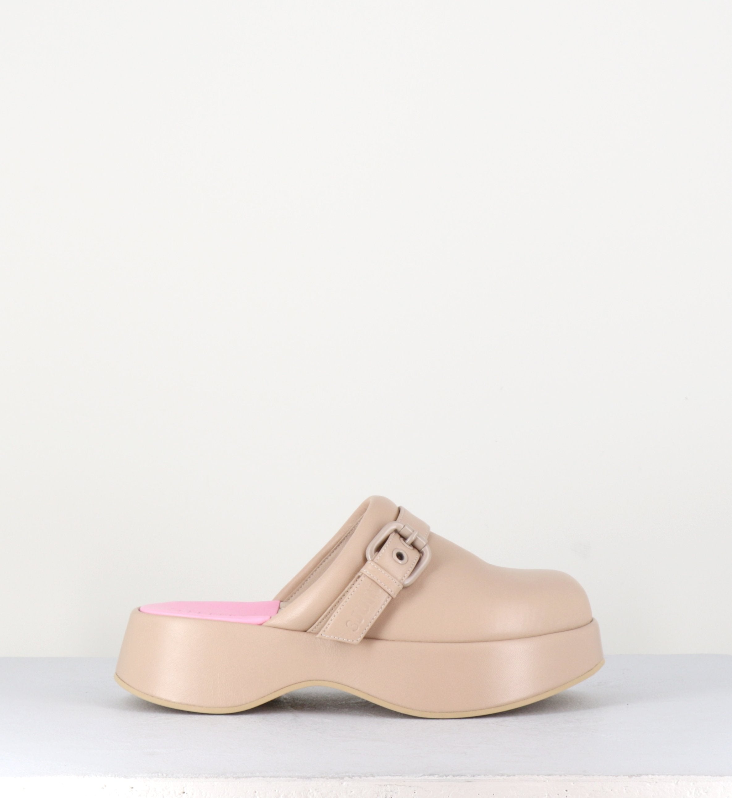 Sabot en cuir beige - LIPARI CHAT SAHARA