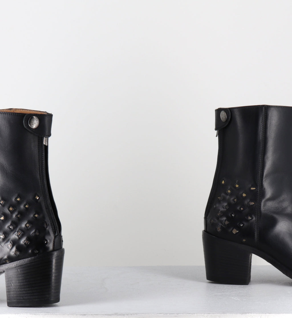 ISABEL 90005 STRIKE BLACK