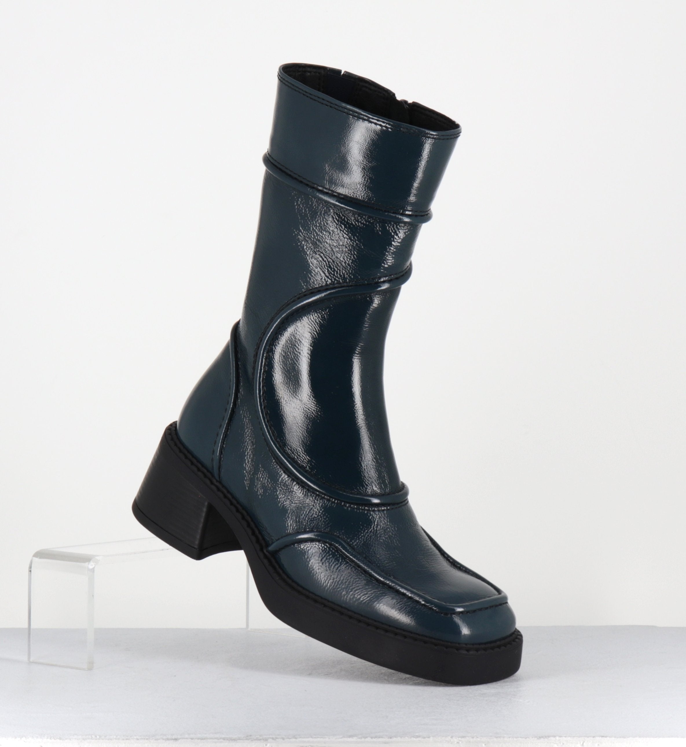 MALENE25  NAVY BOOTS