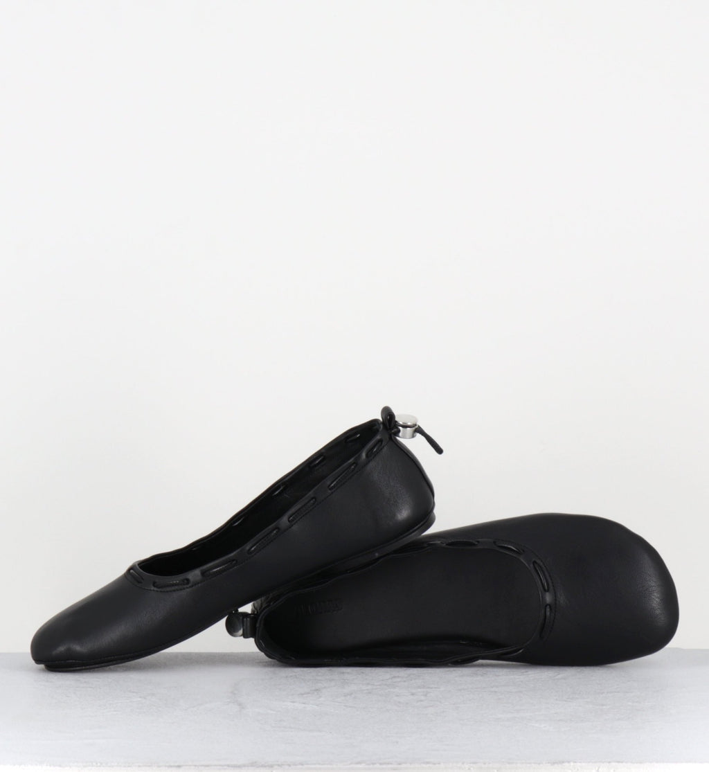 GILL BLACK BALLET