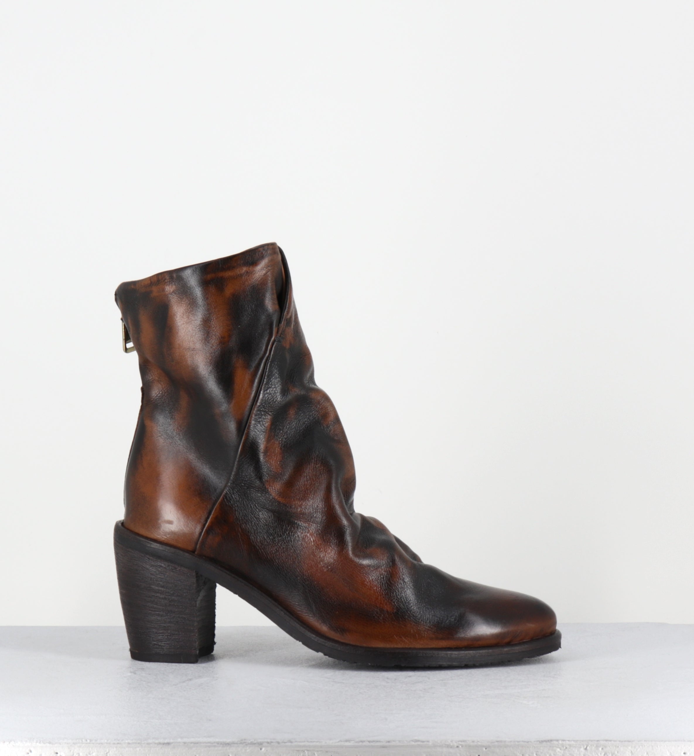 B82209 RITHM CALVADOS