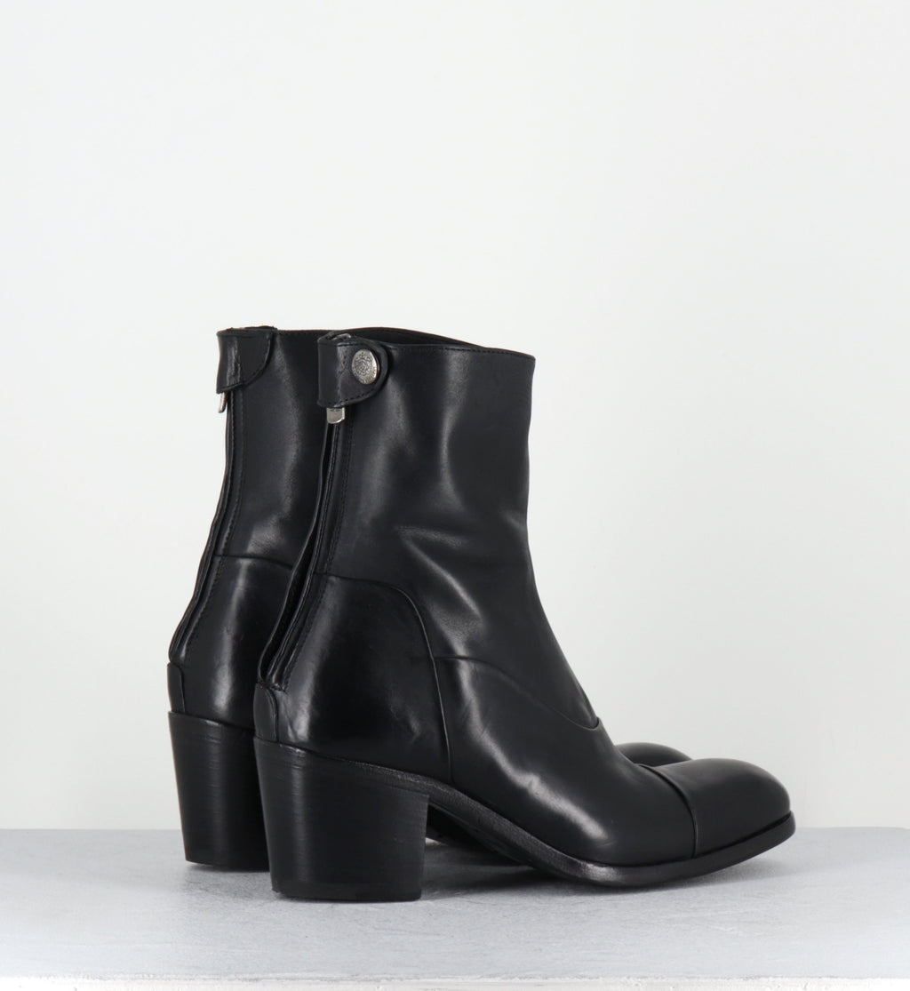 ISABEL 14004 STRIKE BLACK