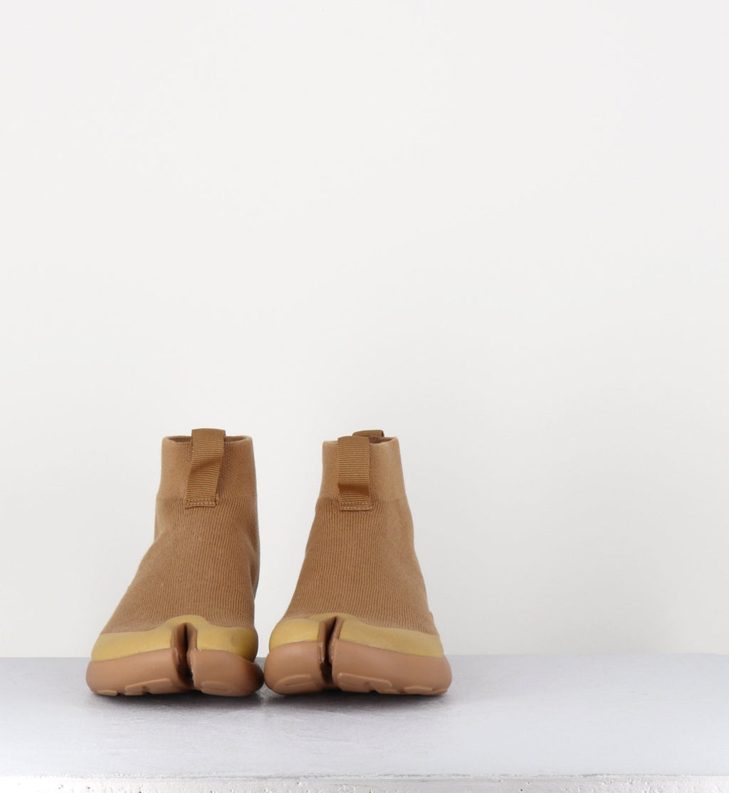 TABI HIGHTOP BROWN
